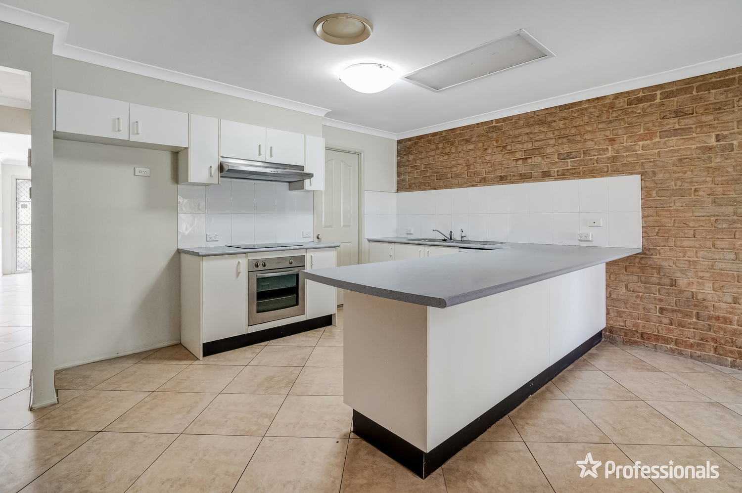 3-bedroom unit at A /9 Skellatar Stock Route, Muswellbrook, Nsw, 2333, Muswellbrook, New South Wales