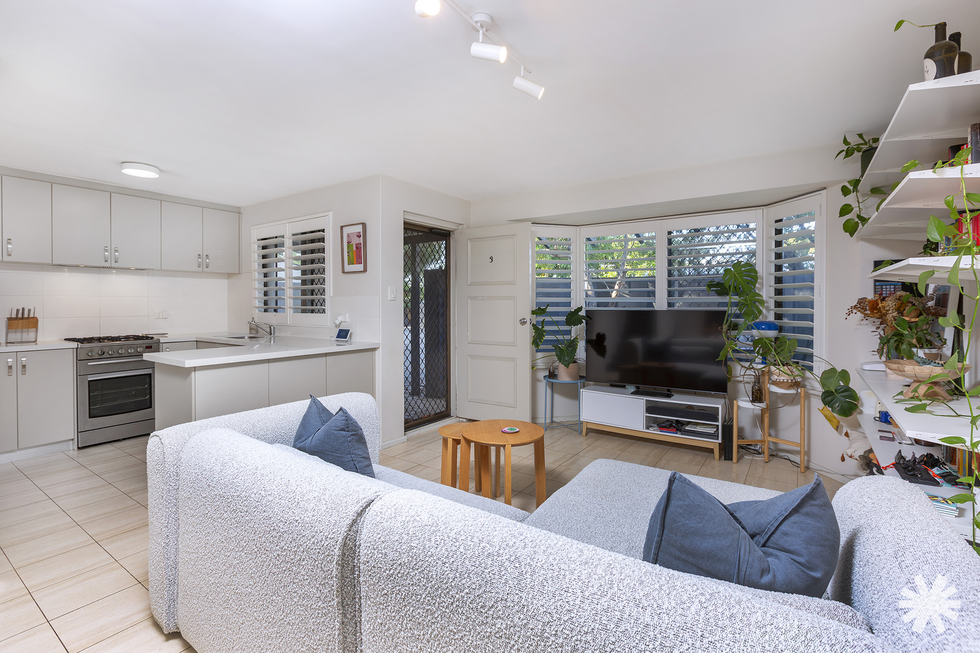 62 Mcdonald Street, Como, WA 6152 - Image 9