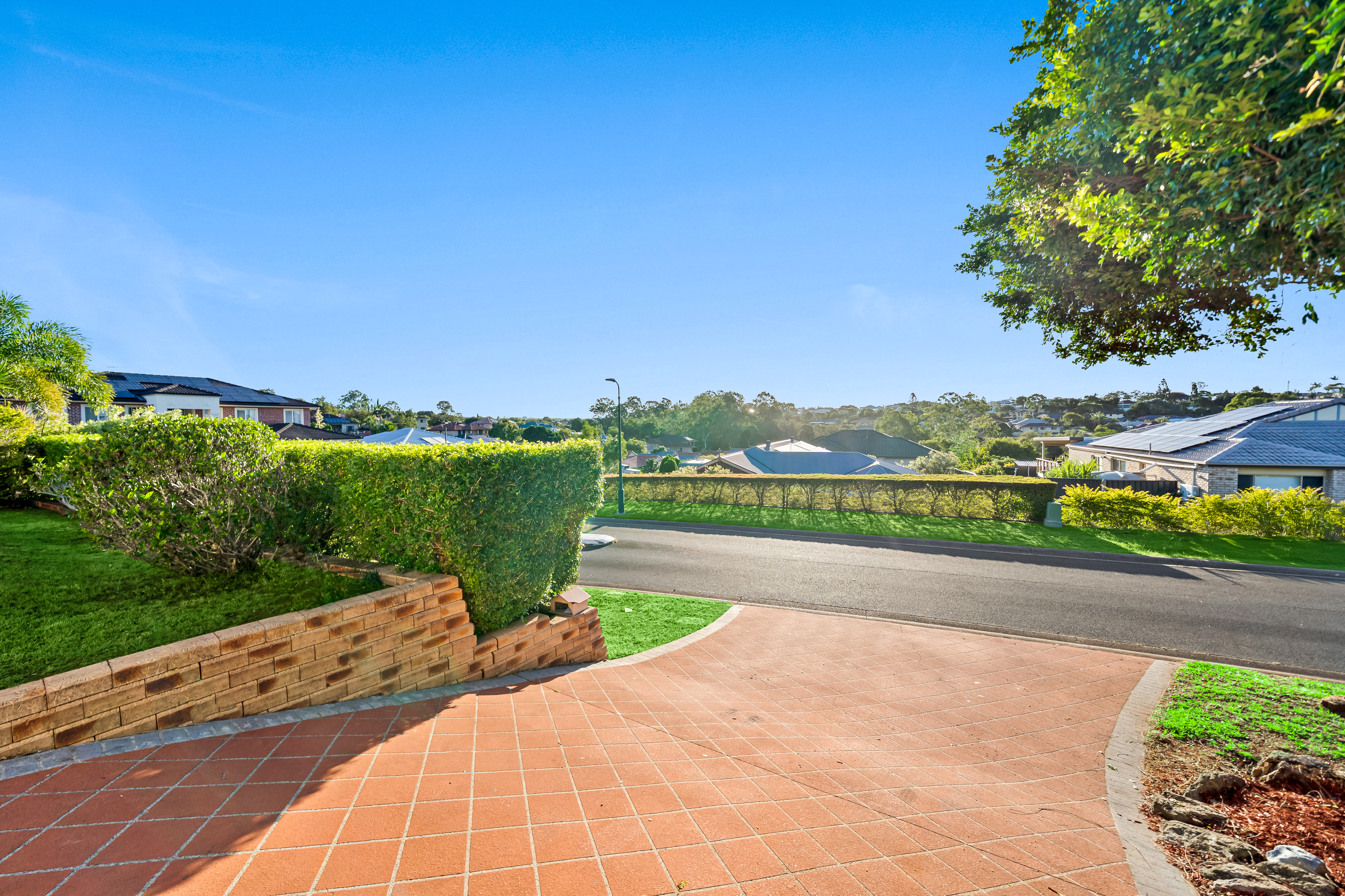 26 Fairmont Crescent, Underwood, QLD 4119 - Image 2