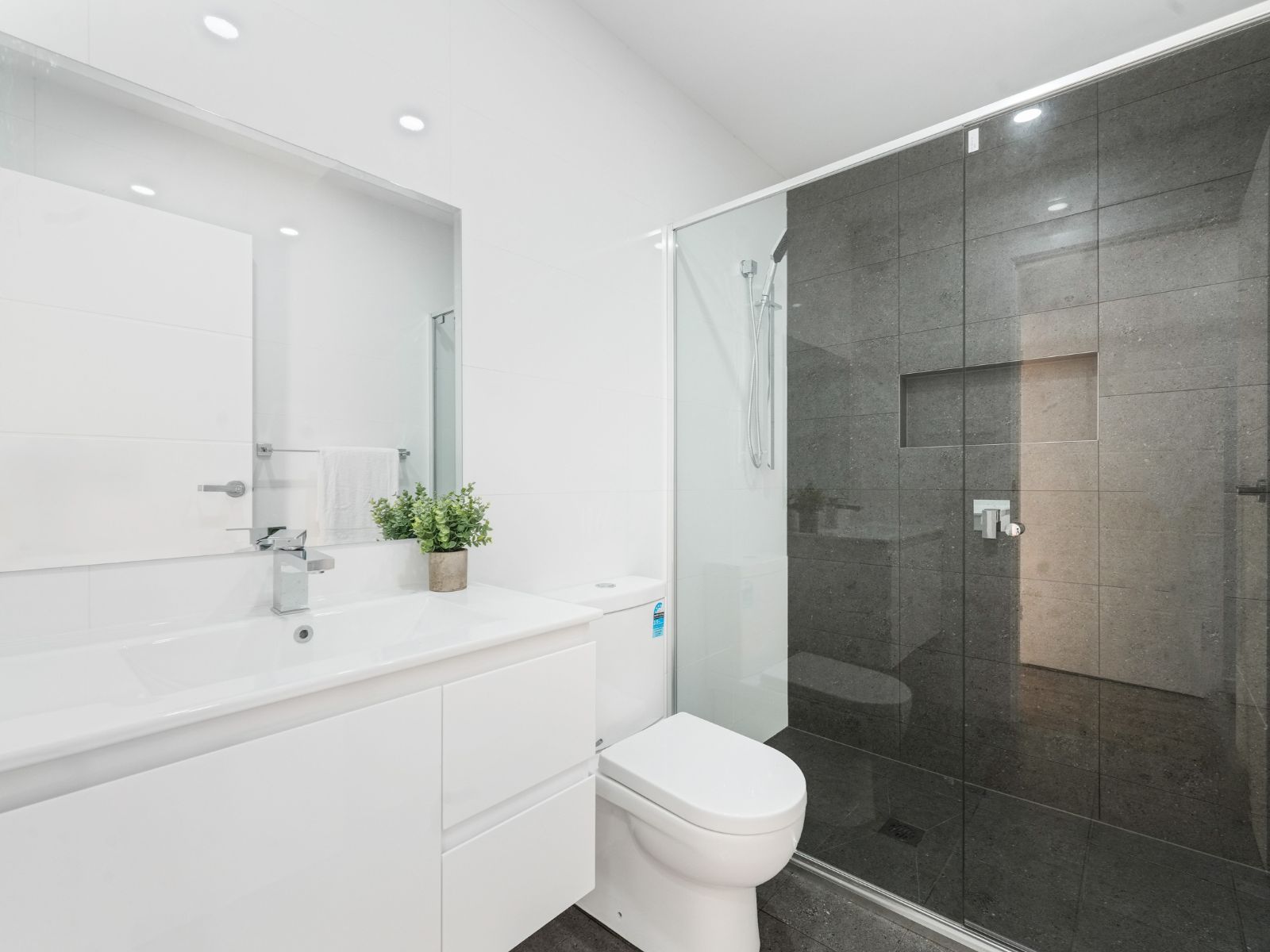 84/1 Sadie Glade, Riverstone, Nsw, 2765 - Image 2