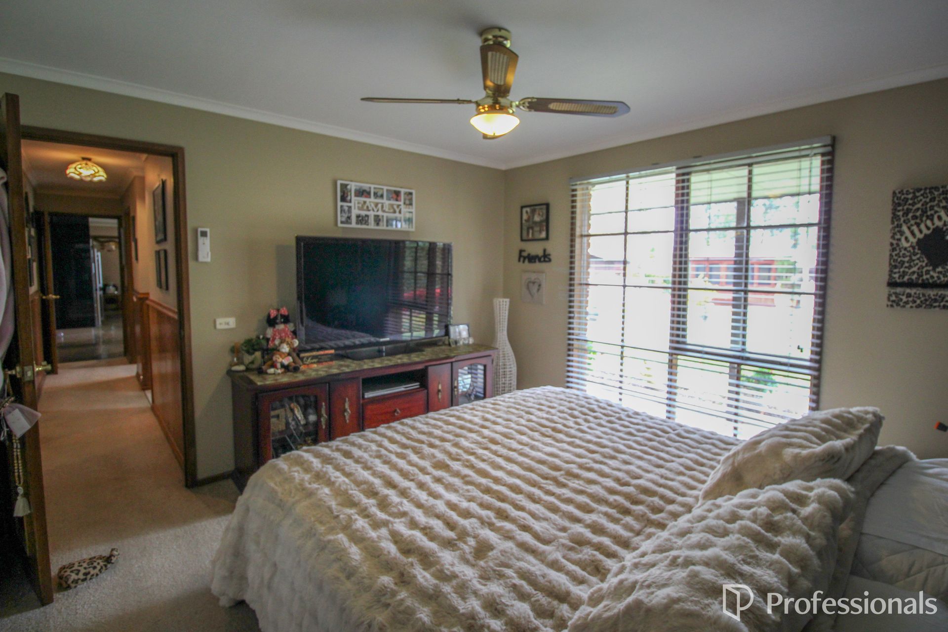 4-bedroom house at HILDALE OAKS 28 NAPIER ROAD, WON WRON VIC 3971, Wellington, Victoria