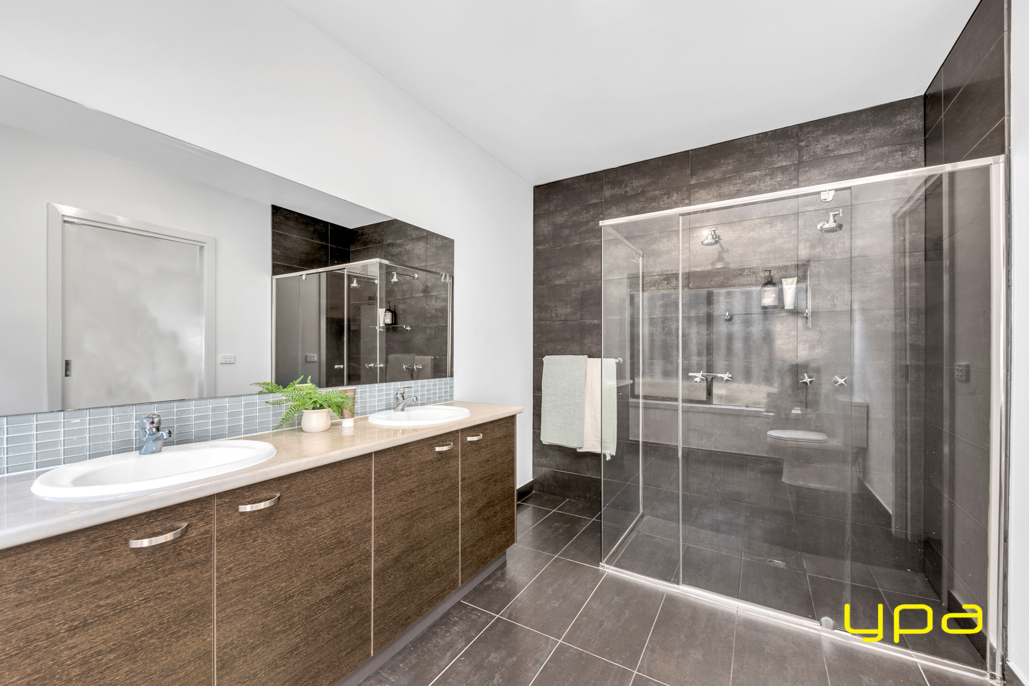 4-bedroom house at 6 Beacon Place, Doreen, VIC 3754, Nillumbik, Victoria