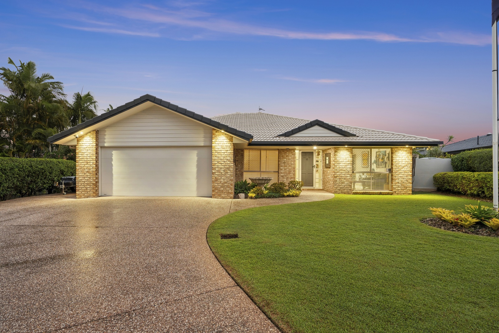 4 BOLT COURT, Parkwood QLD 4214 - Image 2
