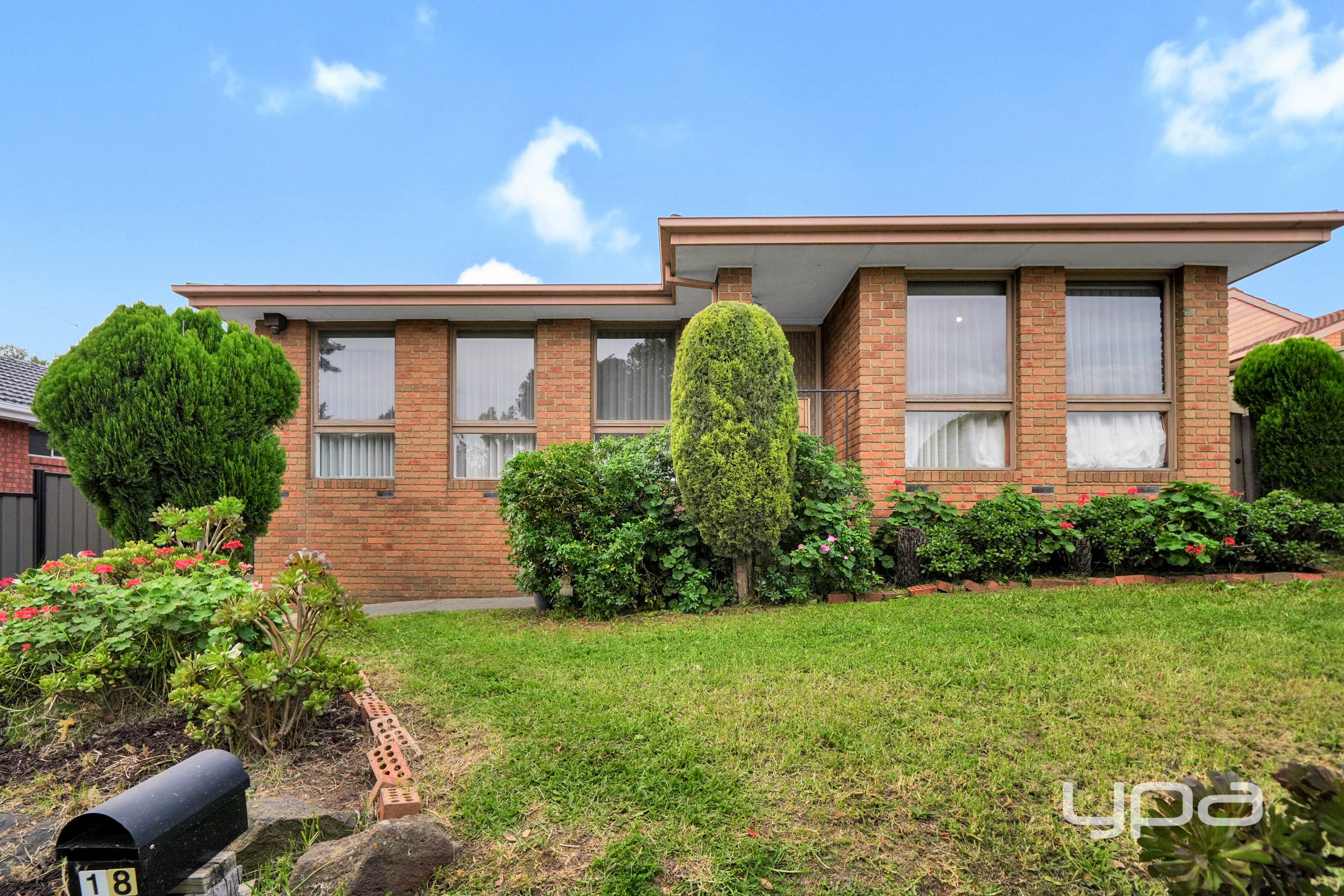 18 ASTER CLOSE, Meadow Heights VIC 3048 - Image 1