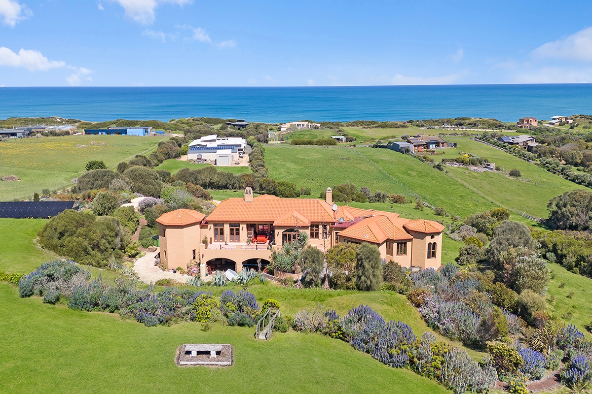 5-bedroom house at 22 Logans Beach Road, Warrnambool, VIC 3280, Warrnambool, Victoria