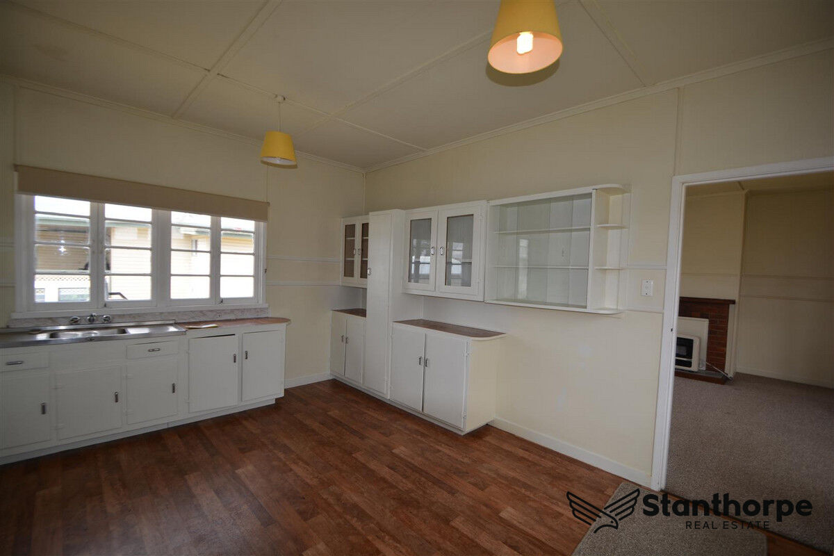 13 Stanton Street, Stanthorpe, QLD 4380 - Image 4