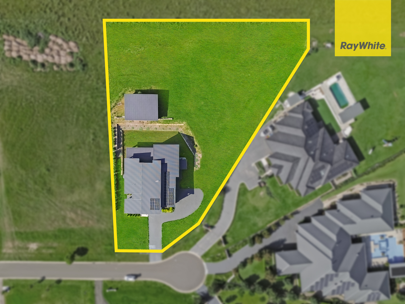 7-bedroom house at 18 FARMINGDALE COURT, Luddenham NSW 2745, Liverpool, New South Wales
