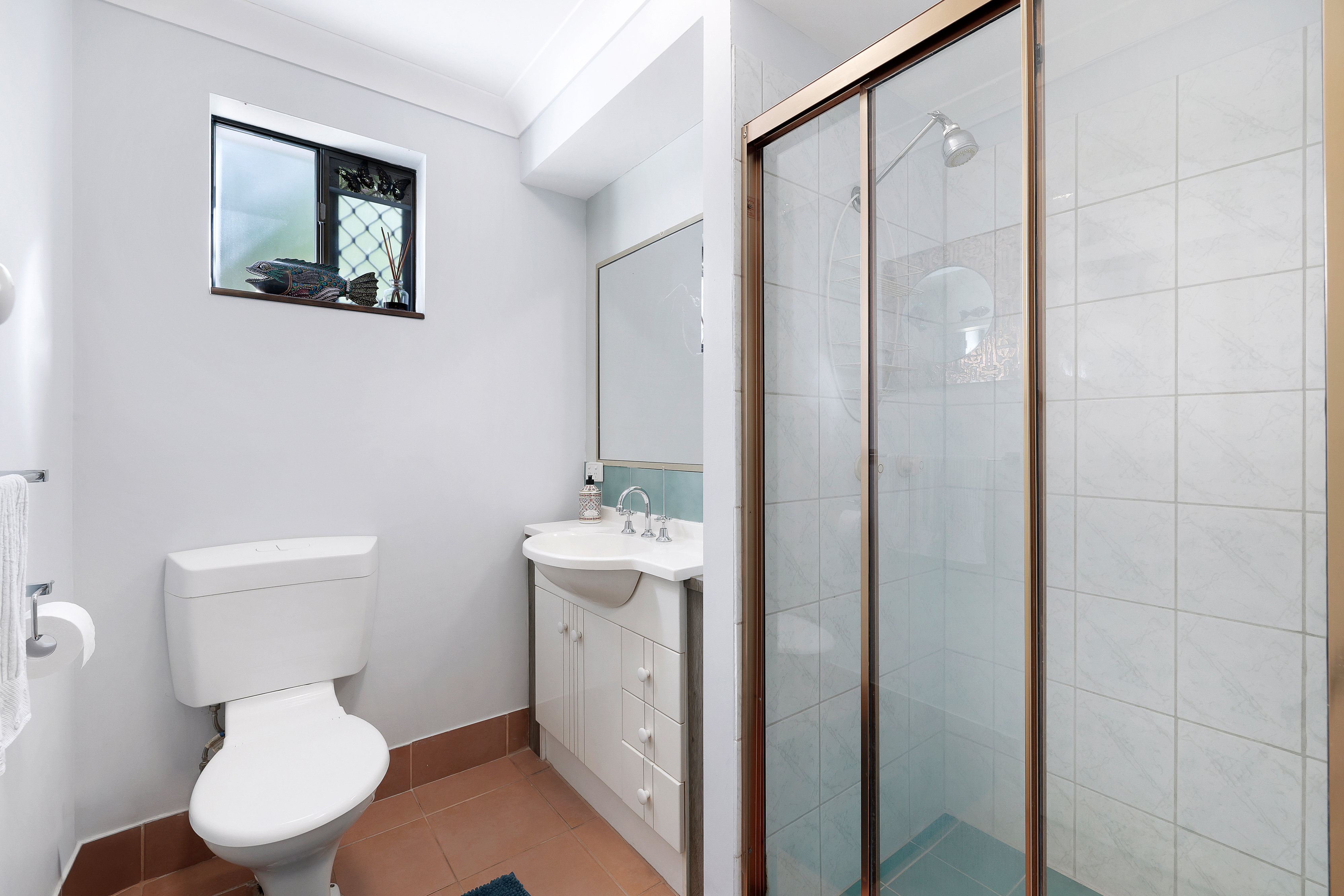 4-bedroom house at 22 KILLOWILL AVENUE, Paradise Point QLD 4216, Gold Coast, Queensland