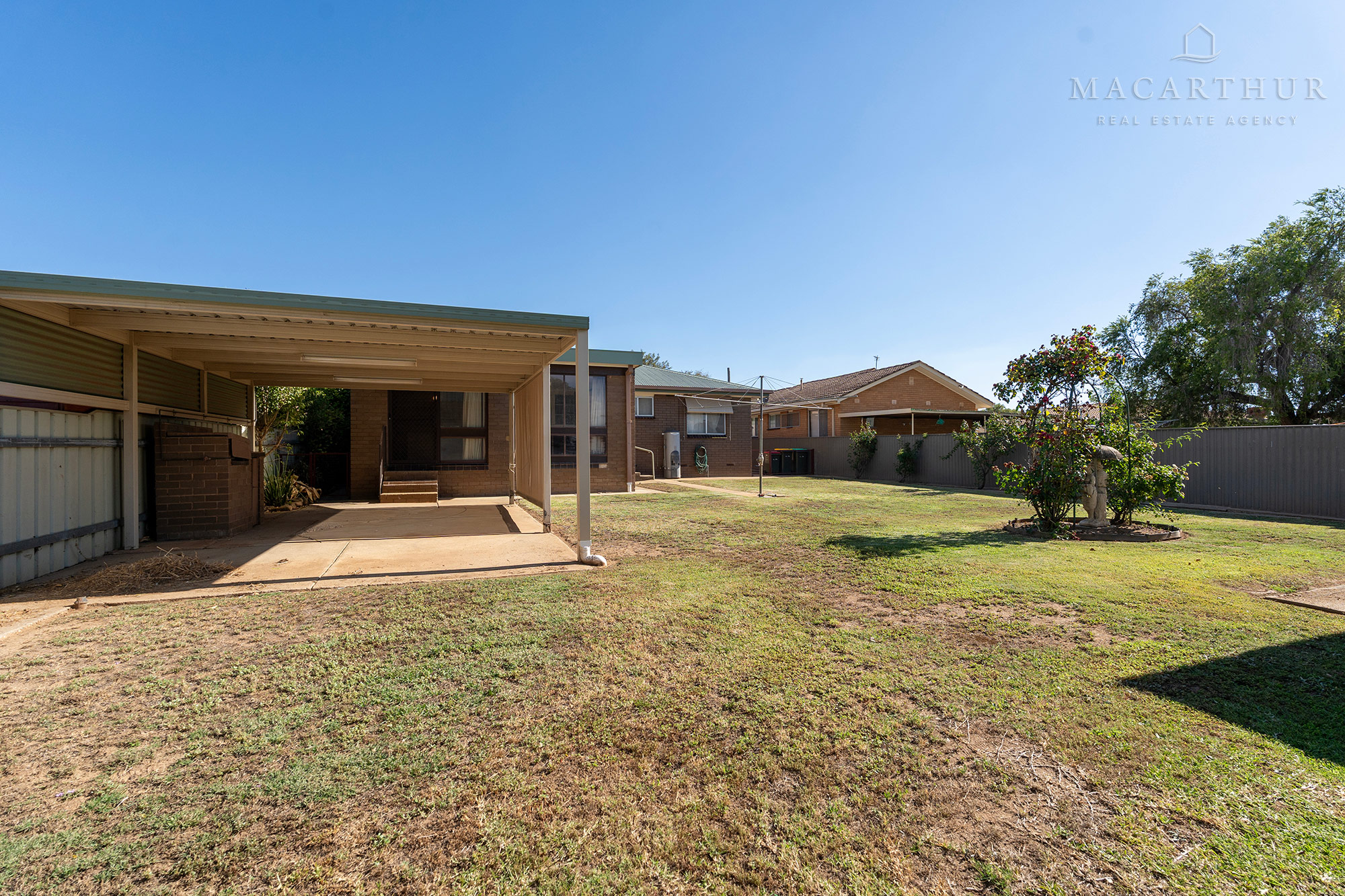 92 Raye Street, Tolland, NSW 2650 - Image 4