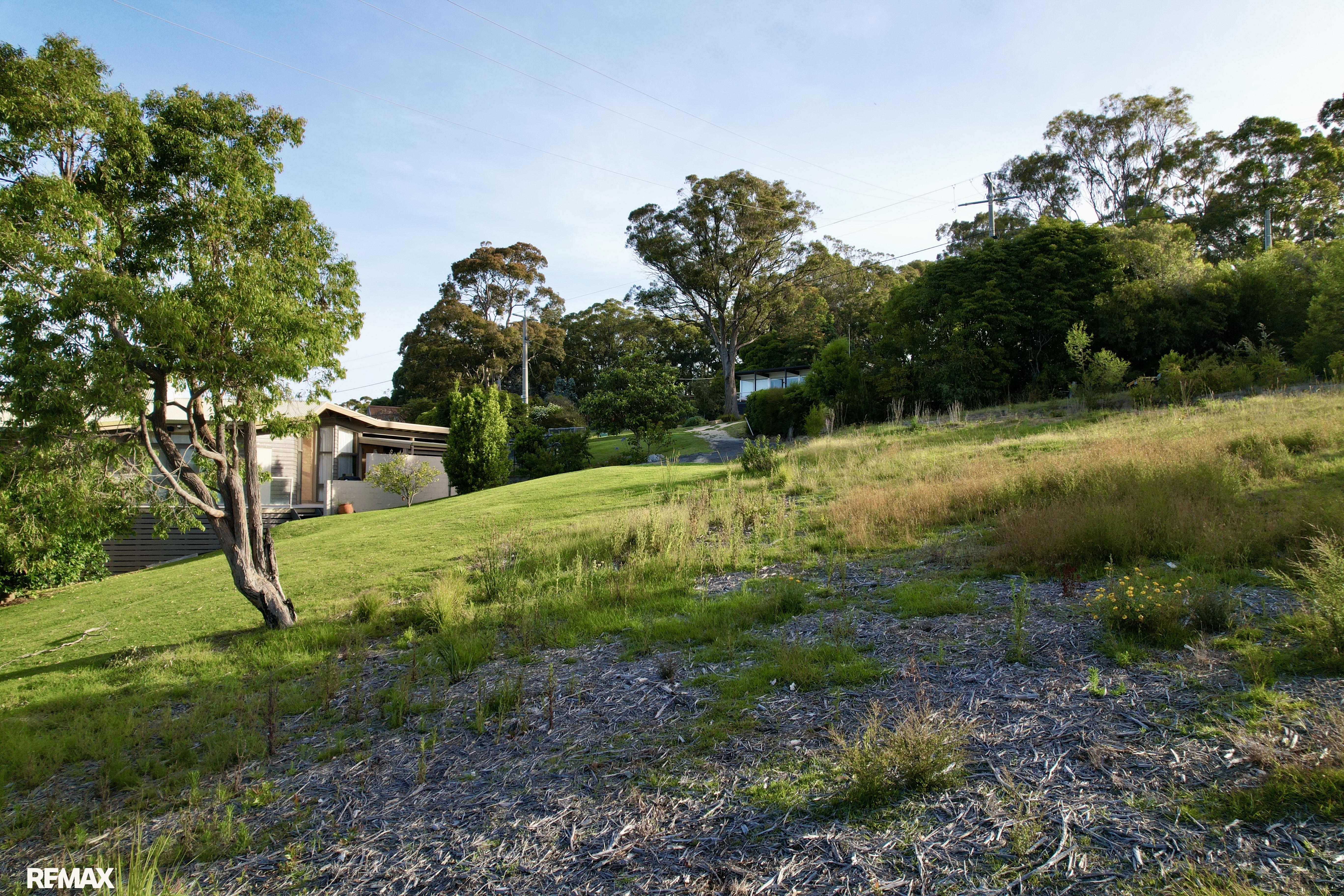 1-bedroom unit at 40 Karbeethong Avenue, Mallacoota, VIC 3892, East Gippsland, Victoria