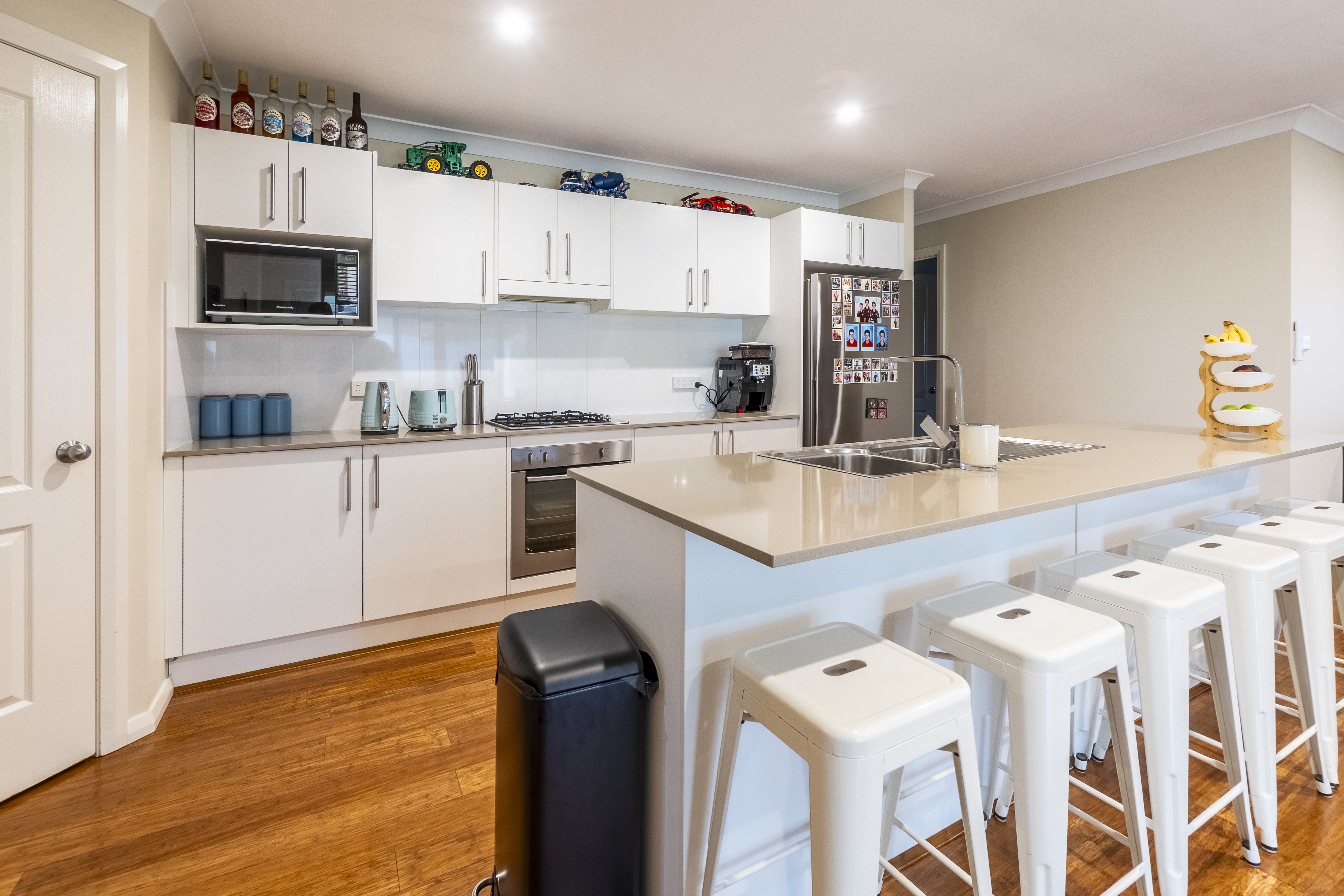 7 Parry Drive, Temora, NSW 2666 - Image 2