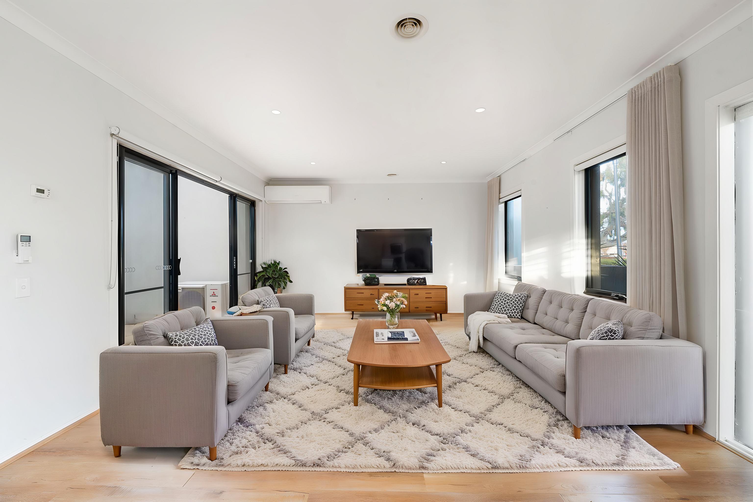1 RATHDOWNE WALK, Epping VIC 3076 - Image 2