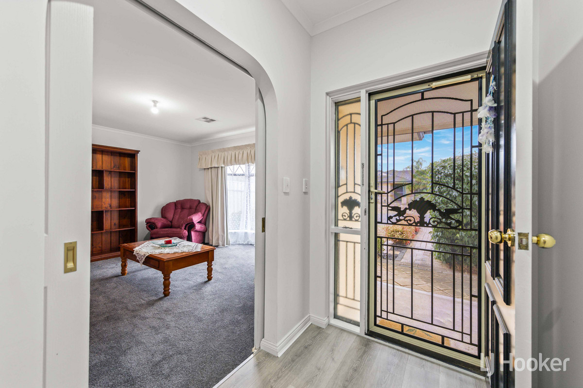 29 Yeovil Circuit, Craigmore, SA 5114 - Image 6