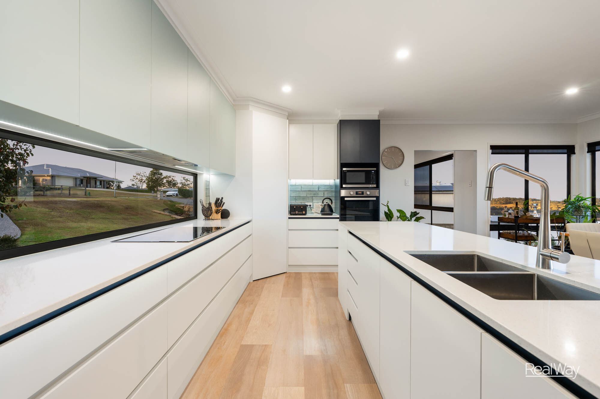 4-bedroom house at 8 SUMMIT DRIVE, Mount Rascal QLD 4350, Toowoomba, Queensland