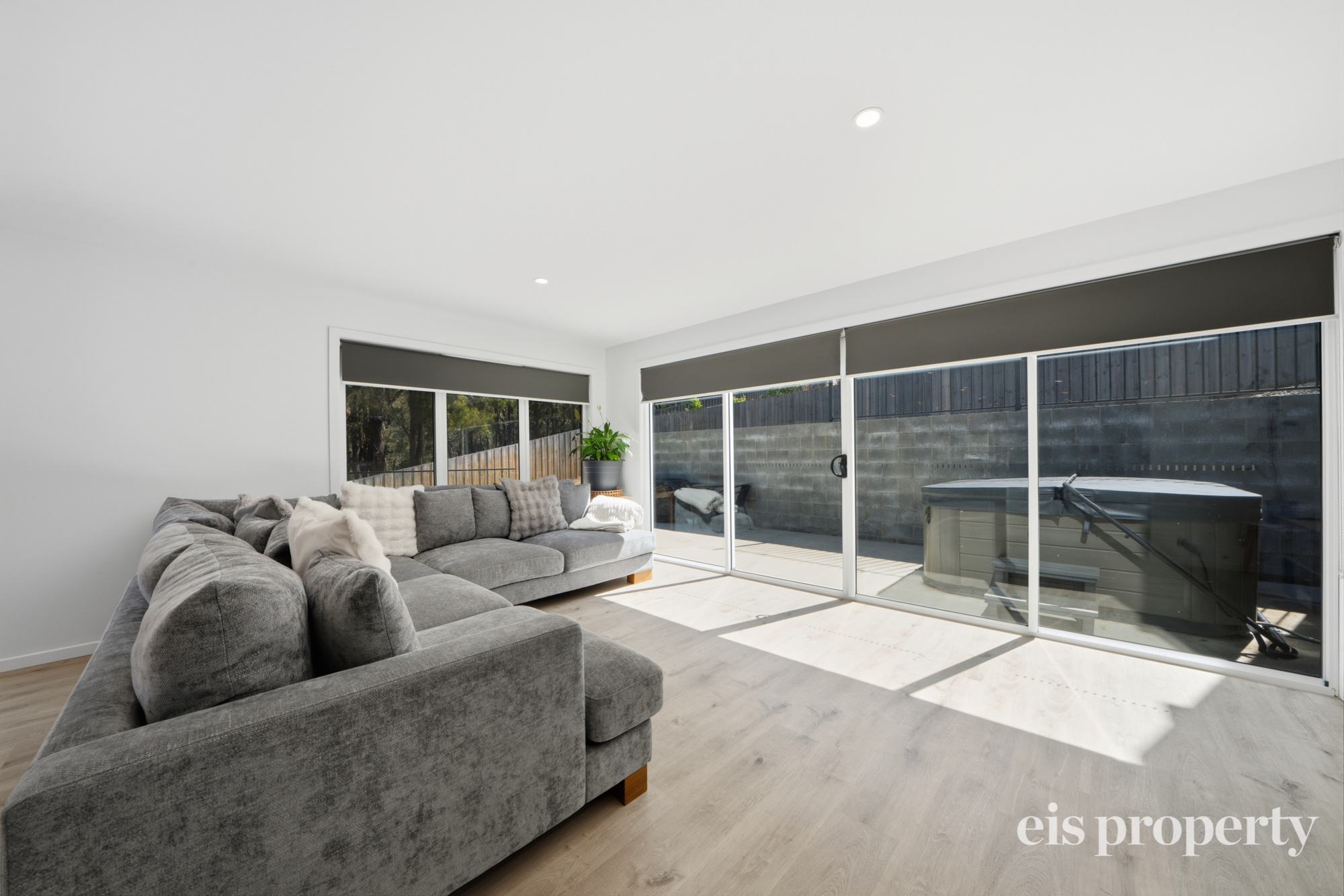 11 HUTCHINSON PLACE, West Hobart TAS 7000 - Image 4