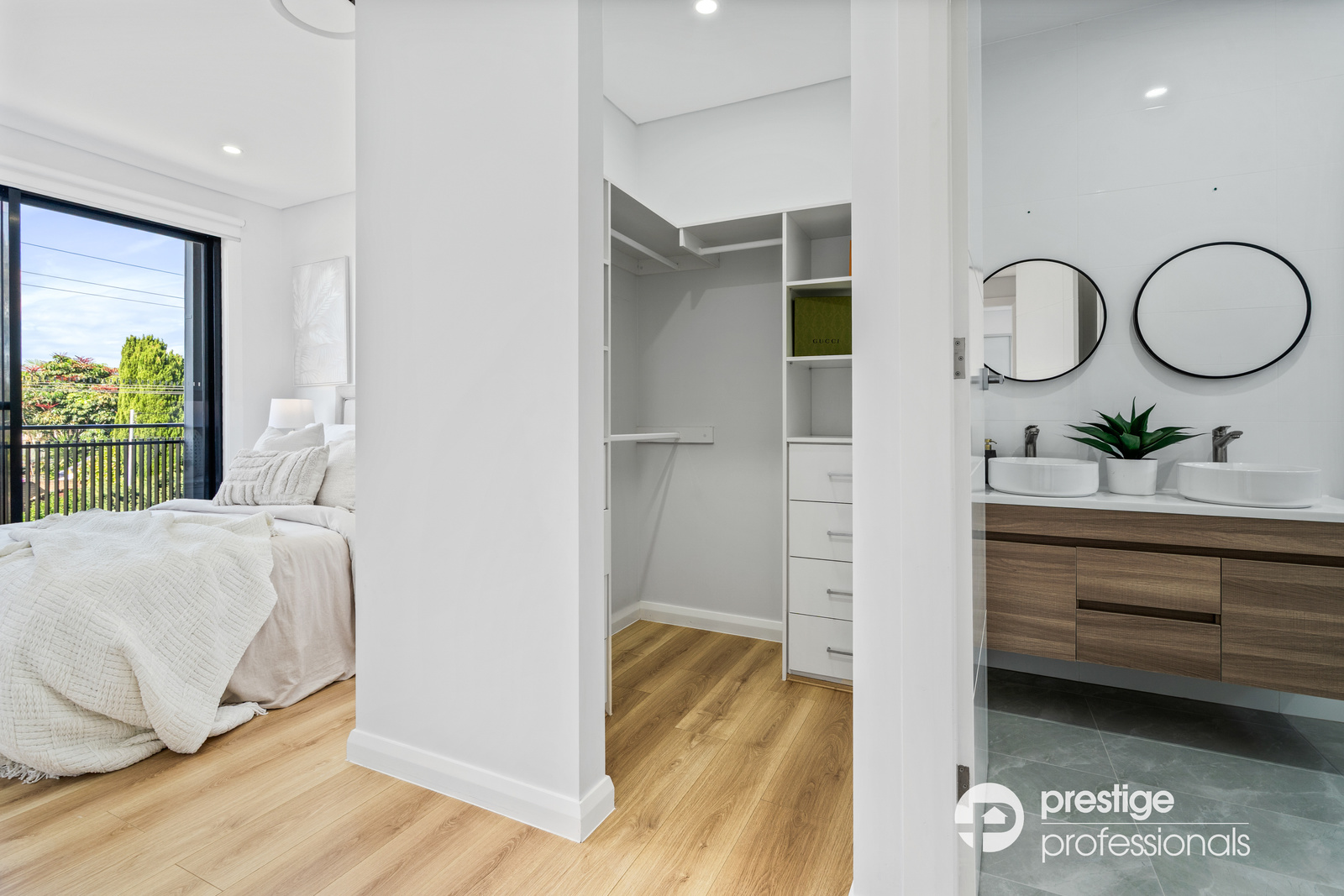 3-bedroom unit at UNIT 4 40 BUNGARRA CRESCENT, Chipping Norton NSW 2170, Liverpool, New South Wales