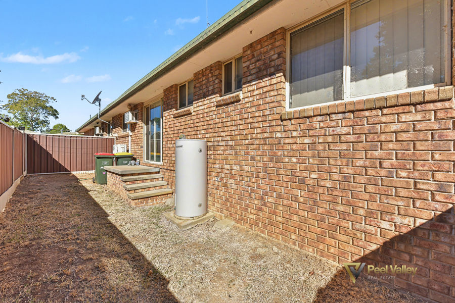 4-bedroom unit at 1/24 Nancy Street, South Tamworth, NSW 2340, Tamworth, New South Wales