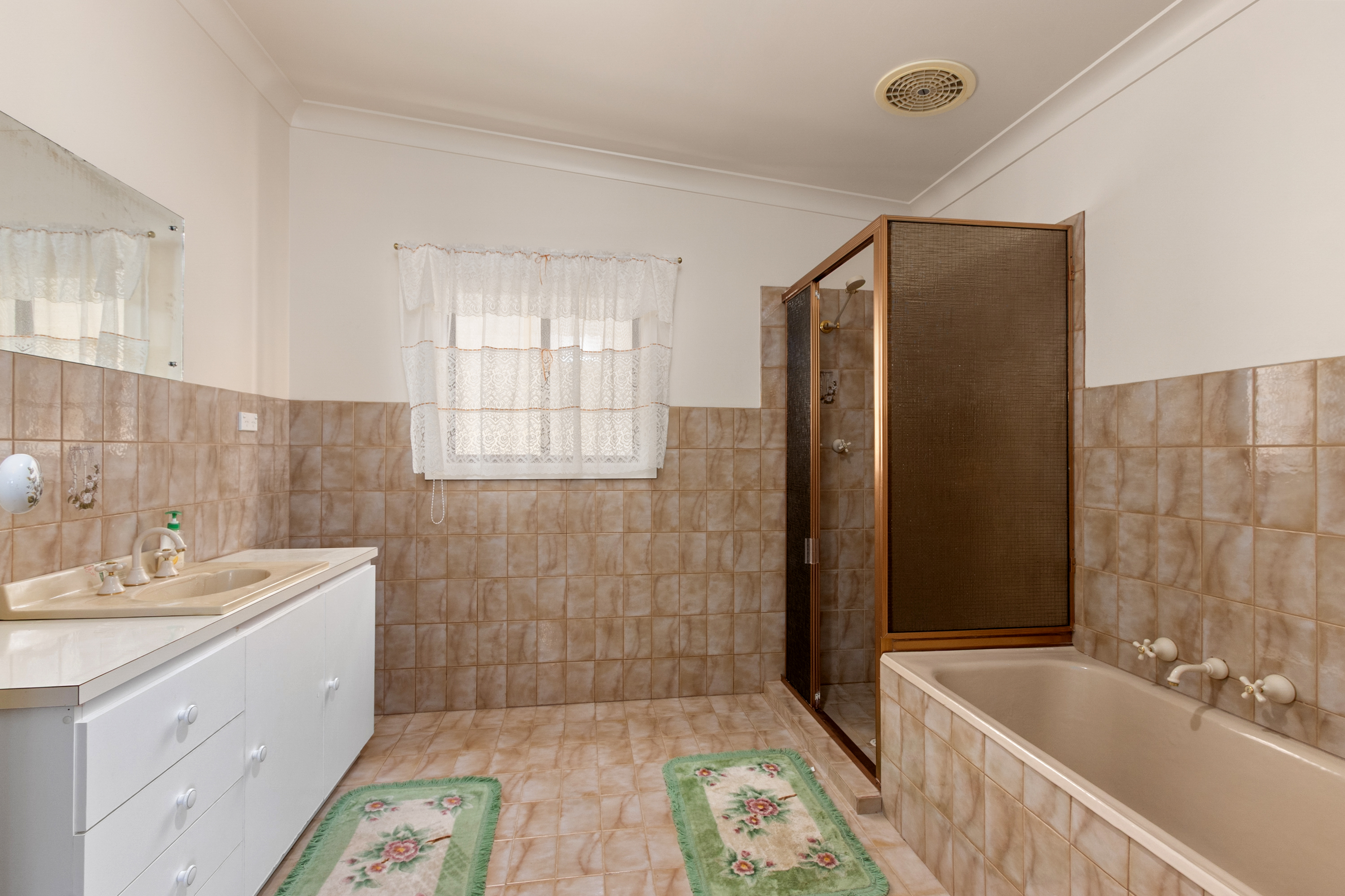 3-bedroom house at 29-31 Main Street, Pine Point, Sa, 5571, Yorke Peninsula, South Australia