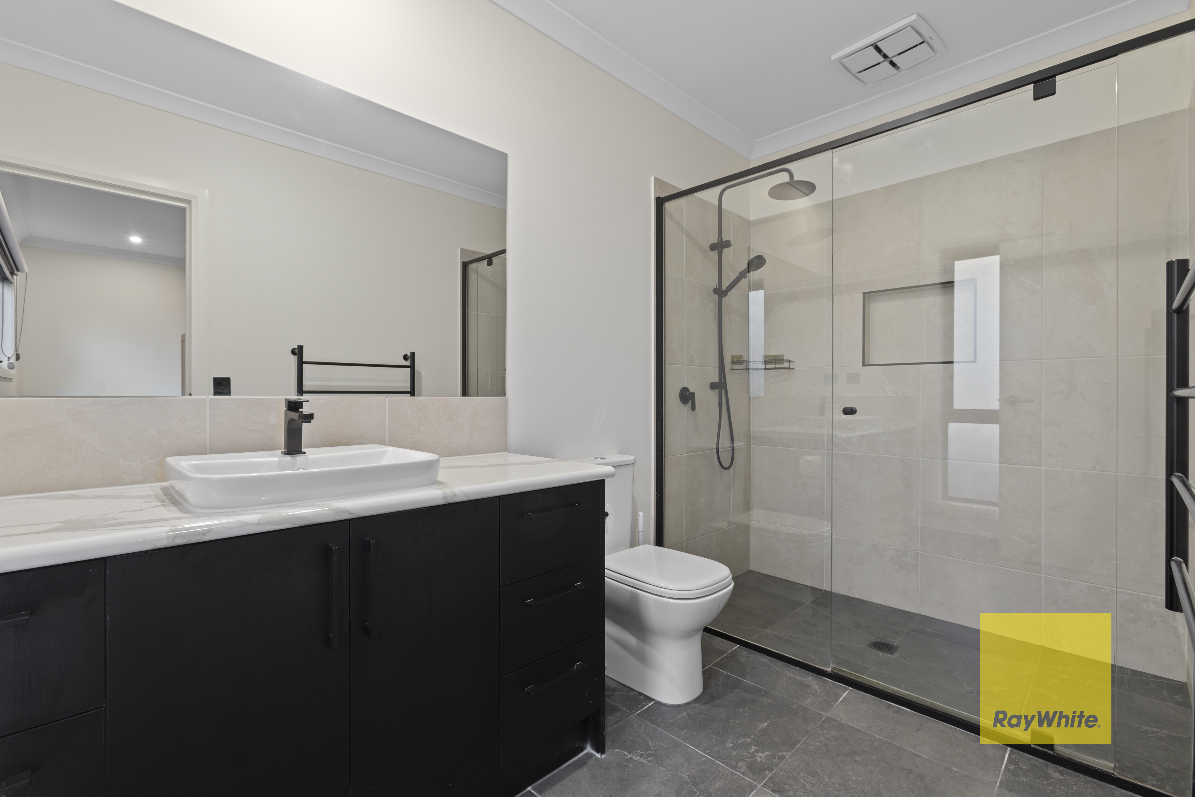 65 Oberon Drive, Belmont, VIC 3216 - Image 7