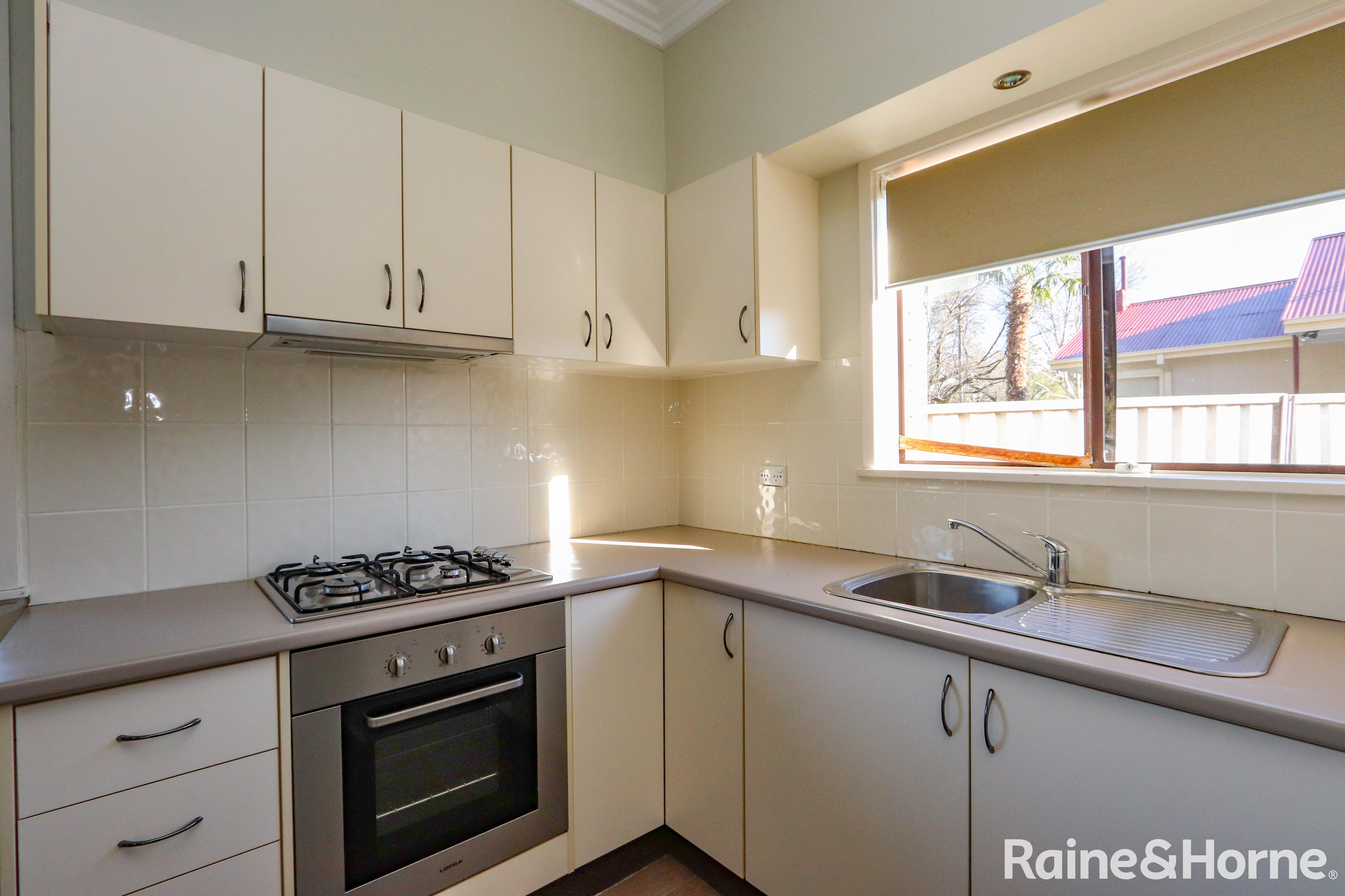 1/31 Seymour Street, Bathurst, NSW 2795 - Image 2