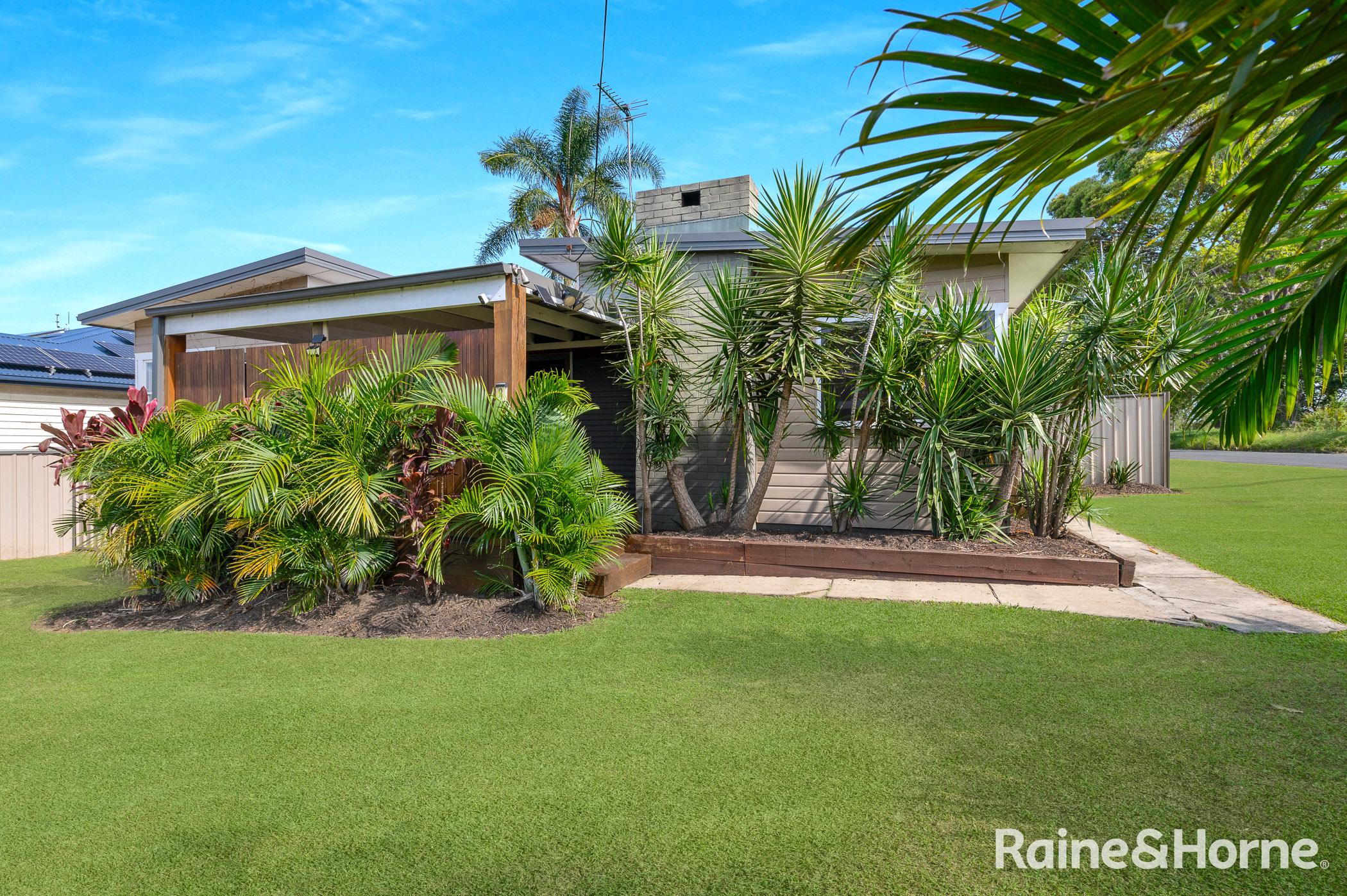 8 Gould Avenue, Nowra, NSW 2541 - Image 1