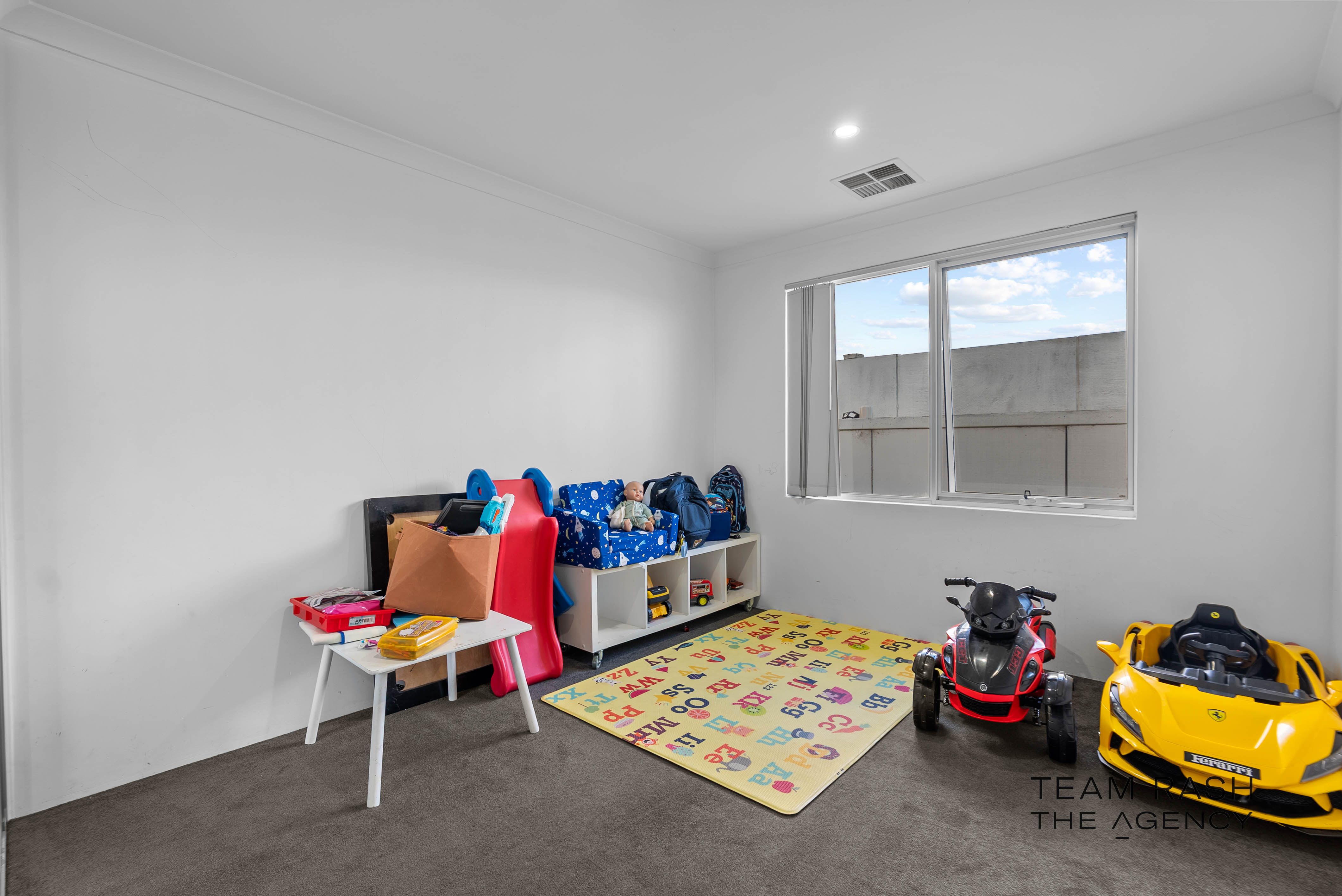 4-bedroom house at 42 SAPPHIRE CHASE, Wellard WA 6170, Kwinana, Western Australia