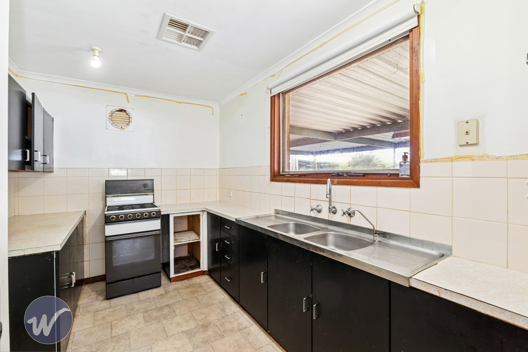 9 COORARA COURT, Craigmore SA 5114 - Image 10