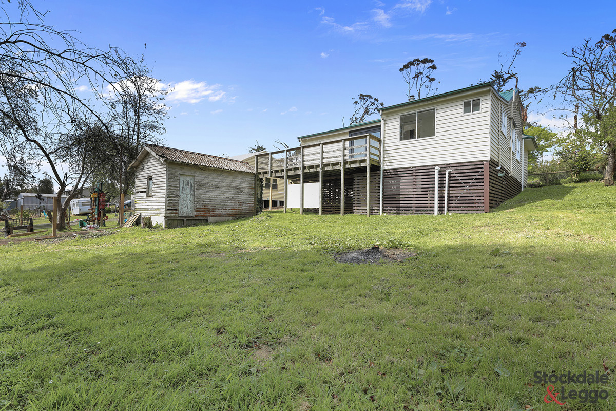 3-bedroom house at 5 Thorpdale Road, Mirboo North, VIC 3871, South Gippsland, Victoria