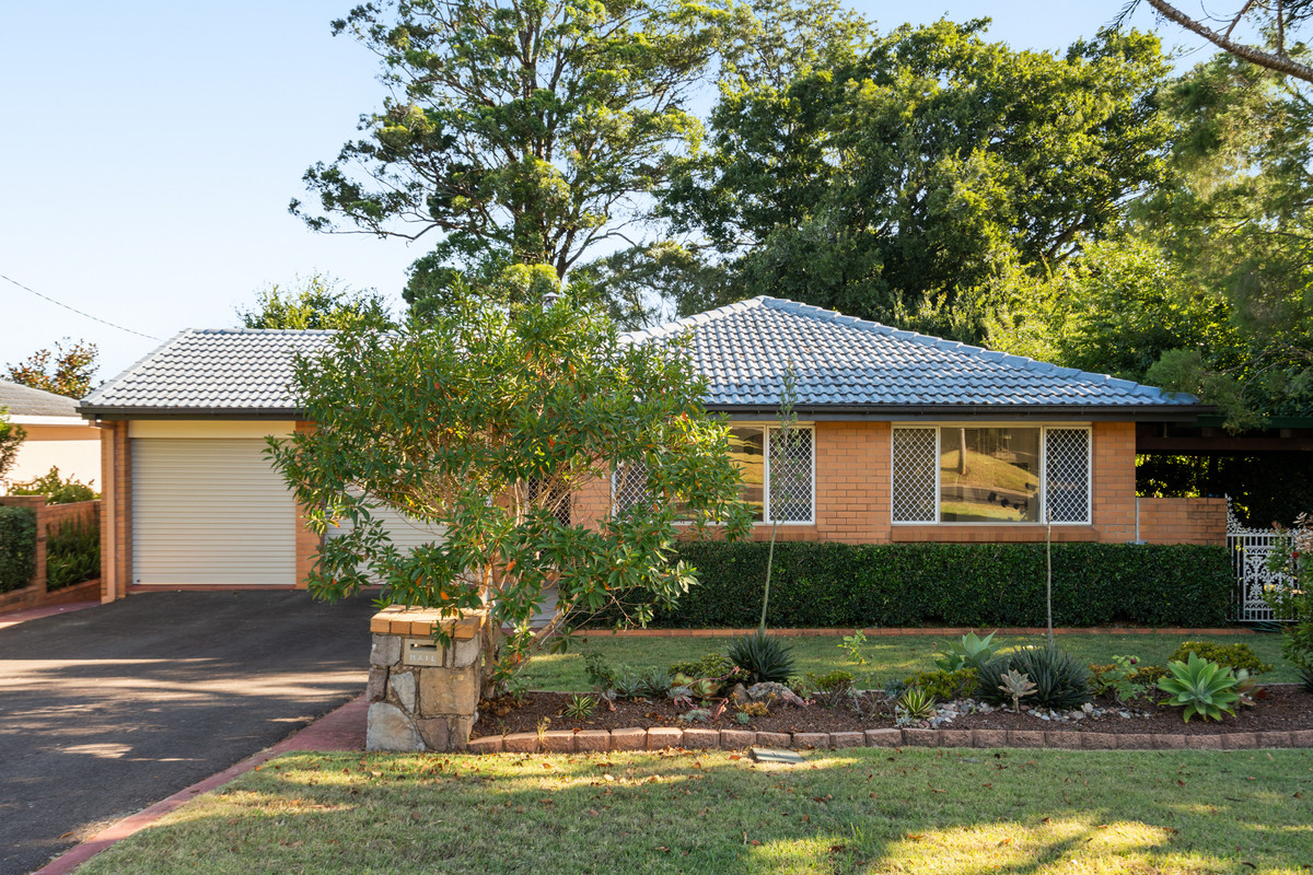3-bedroom house at 28 Jellicoe Street, Mount Lofty, QLD 4350, Toowoomba, Queensland