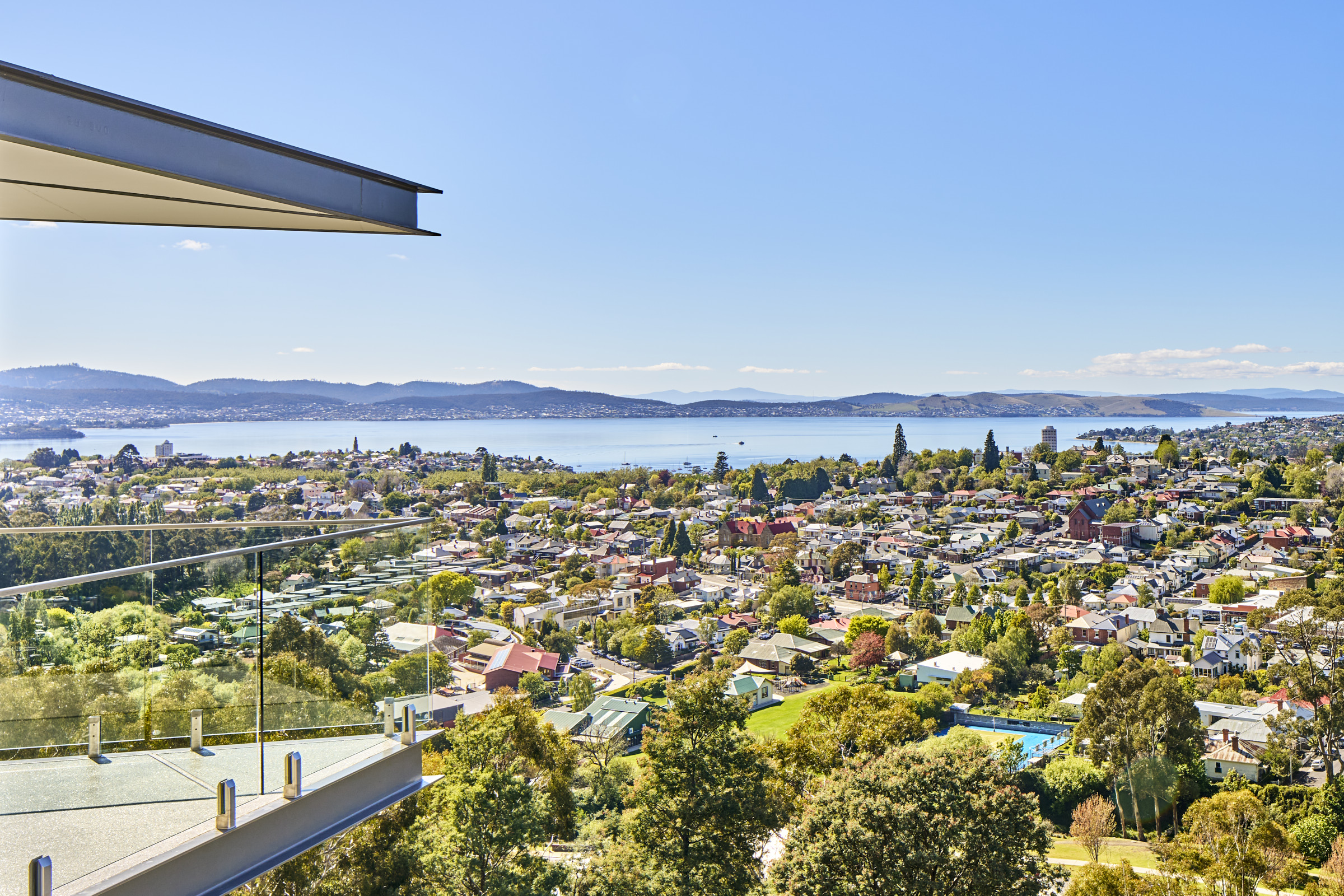 28 THELMA DRIVE, West Hobart TAS 7000 - Image 6