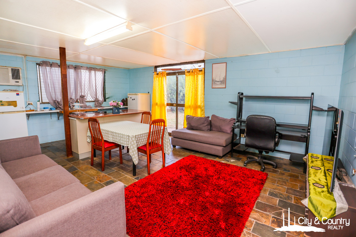 41 Flynn Street, Mornington, QLD 4825 - Image 4