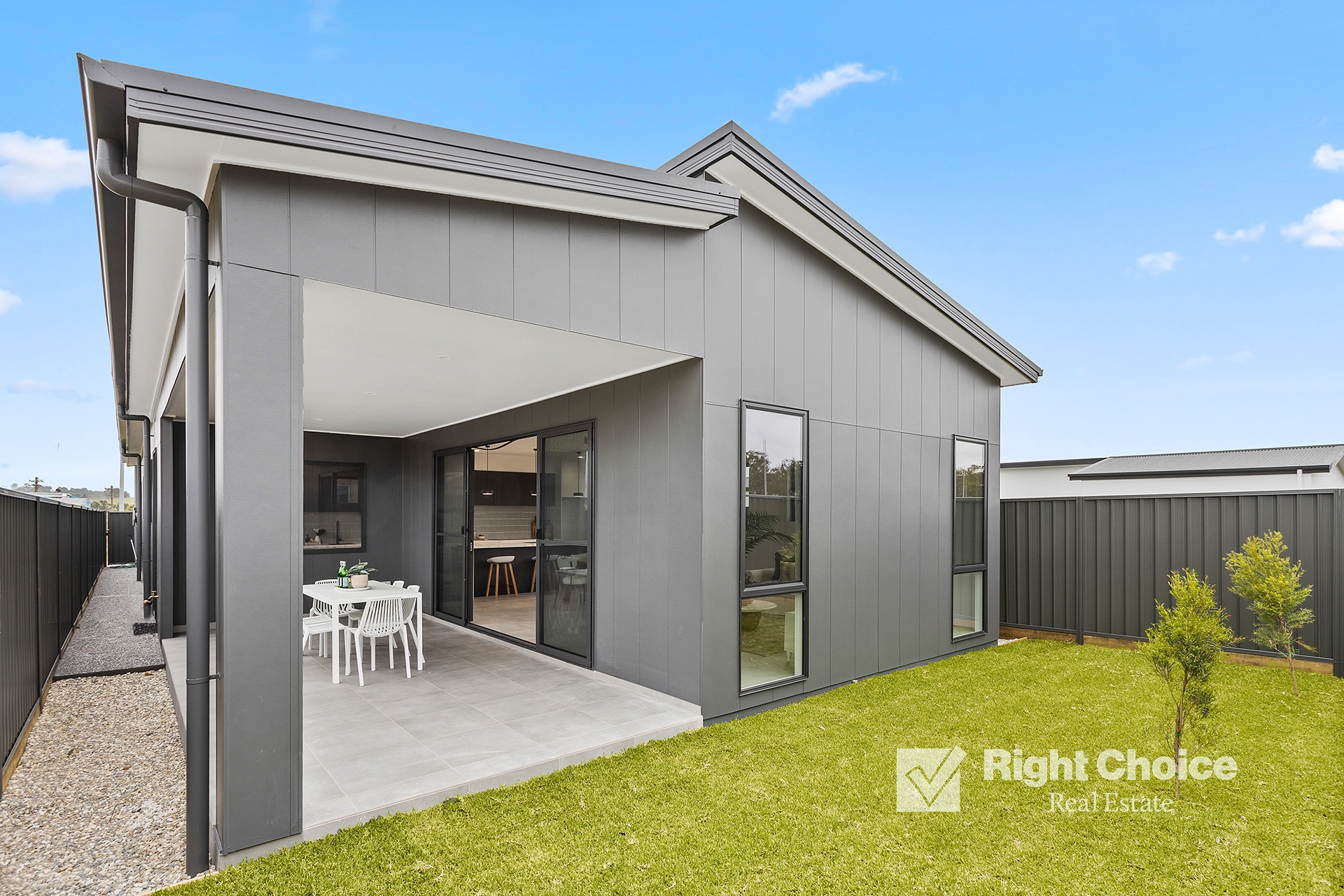 4-bedroom house at 77 Hatter Circuit, Calderwood, NSW 2527, Shellharbour, New South Wales