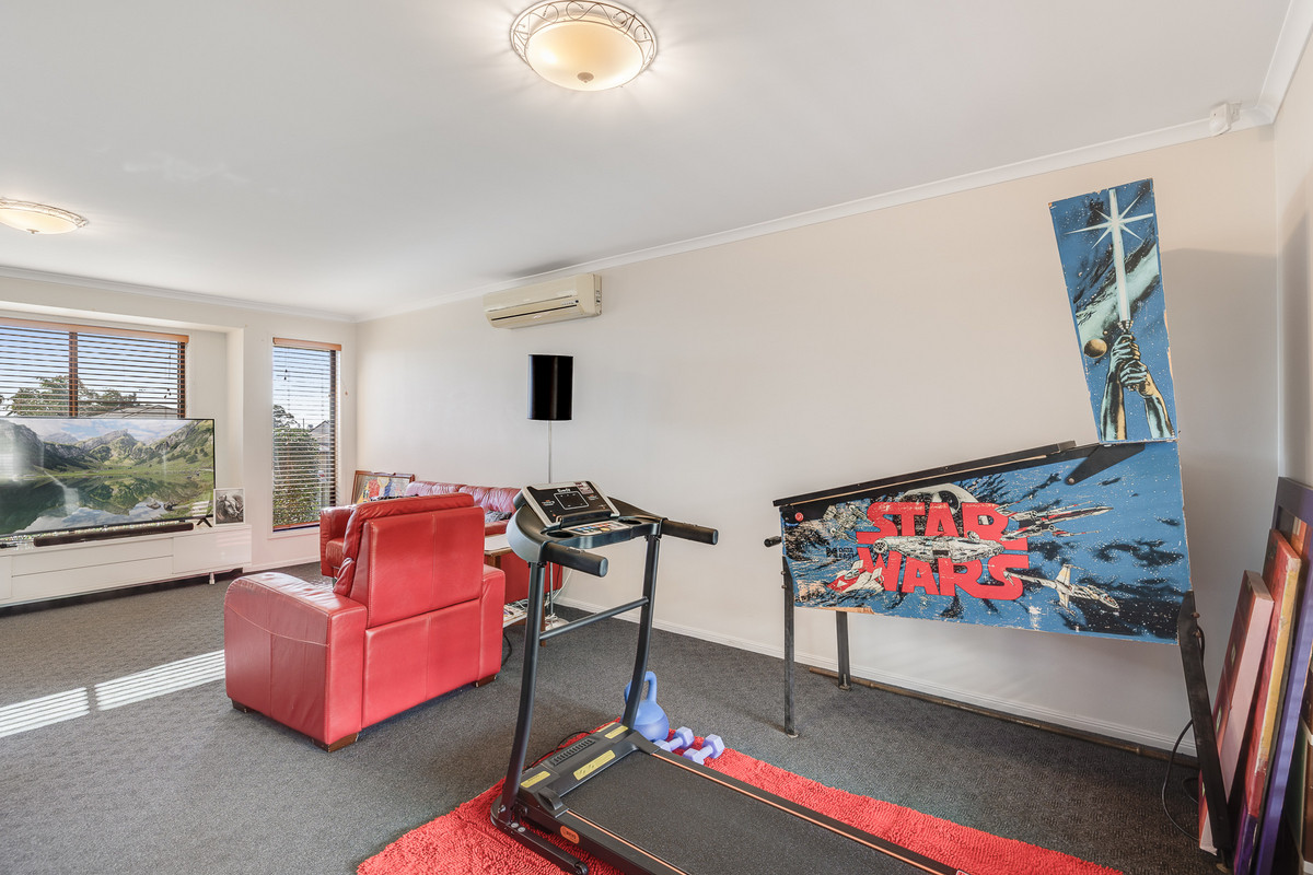 14 Shelton Crescent, Kearneys Spring, QLD 4350 - Image 7