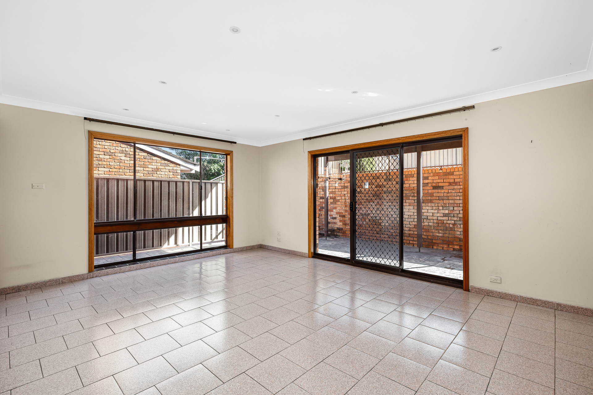 16 BALLINA PLACE, Bossley Park NSW 2176 - Image 8