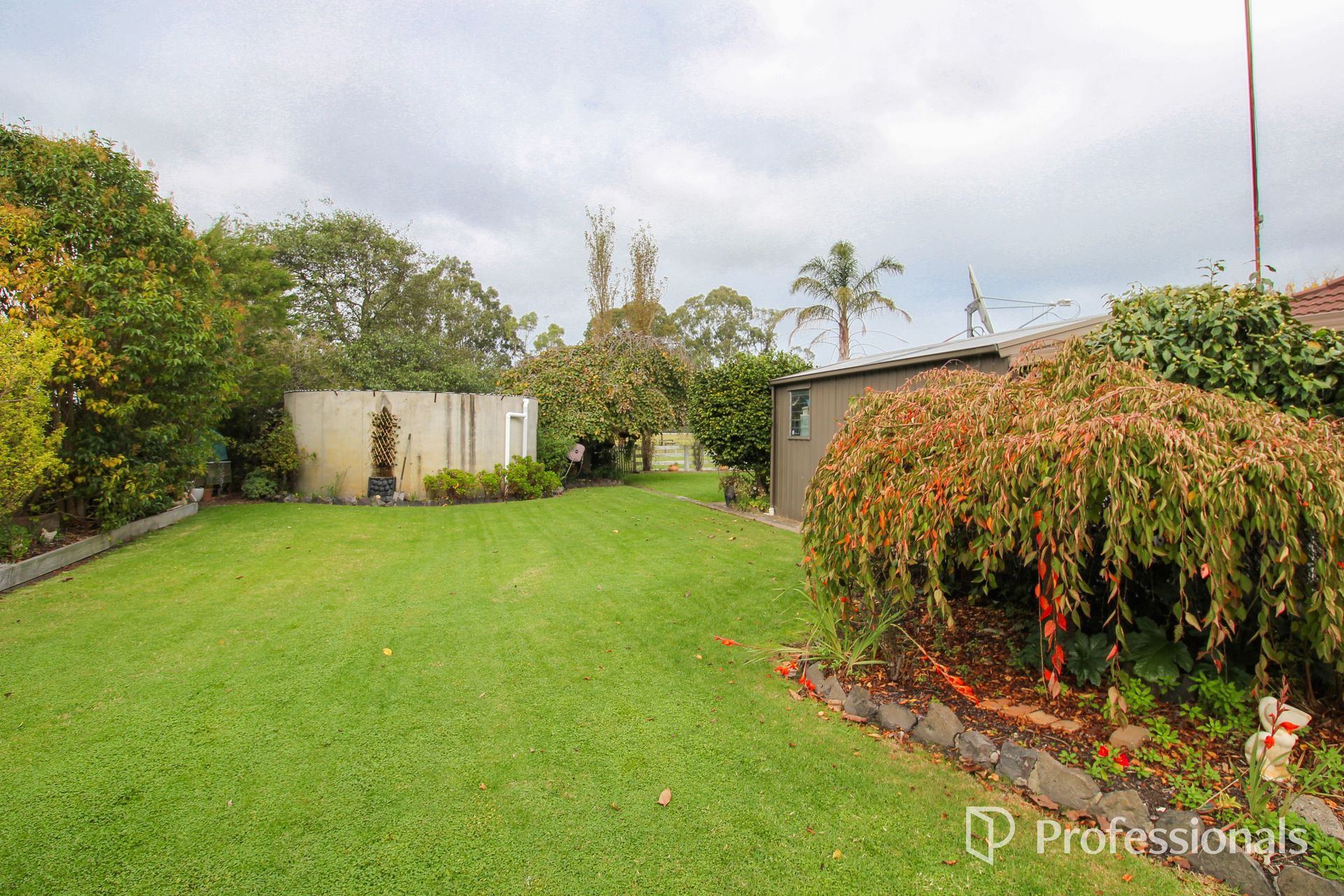 4-bedroom house at HILDALE OAKS 28 NAPIER ROAD, WON WRON VIC 3971, Wellington, Victoria