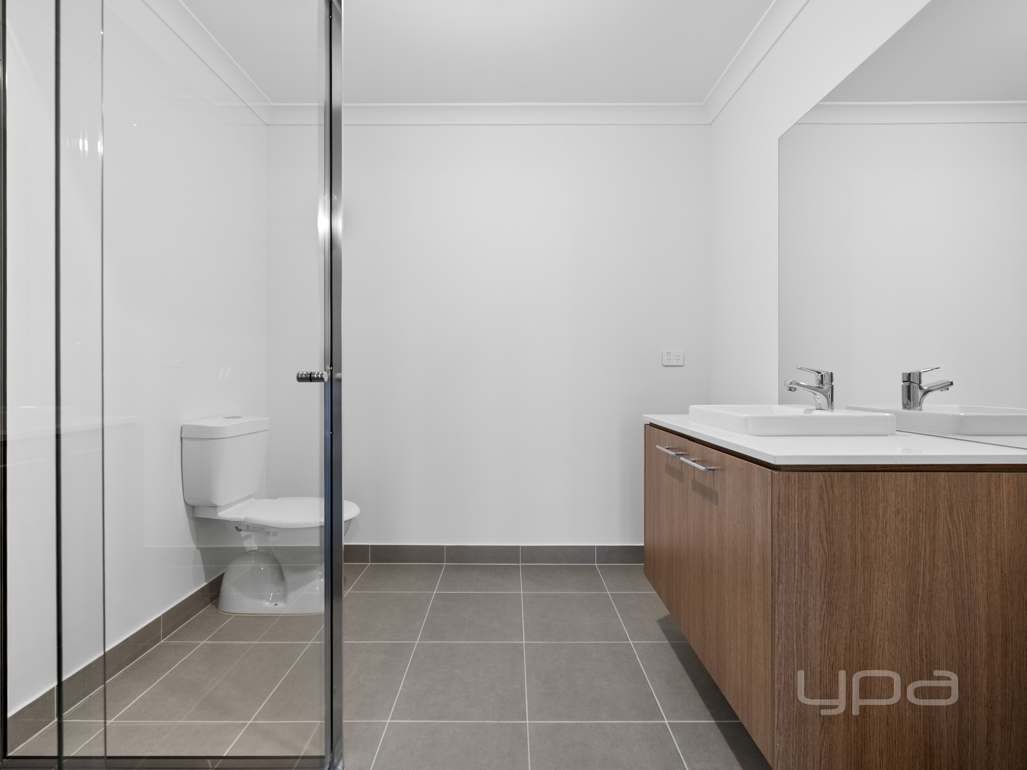 4 Kirner Road, Melton South, Vic, 3338 - Image 3