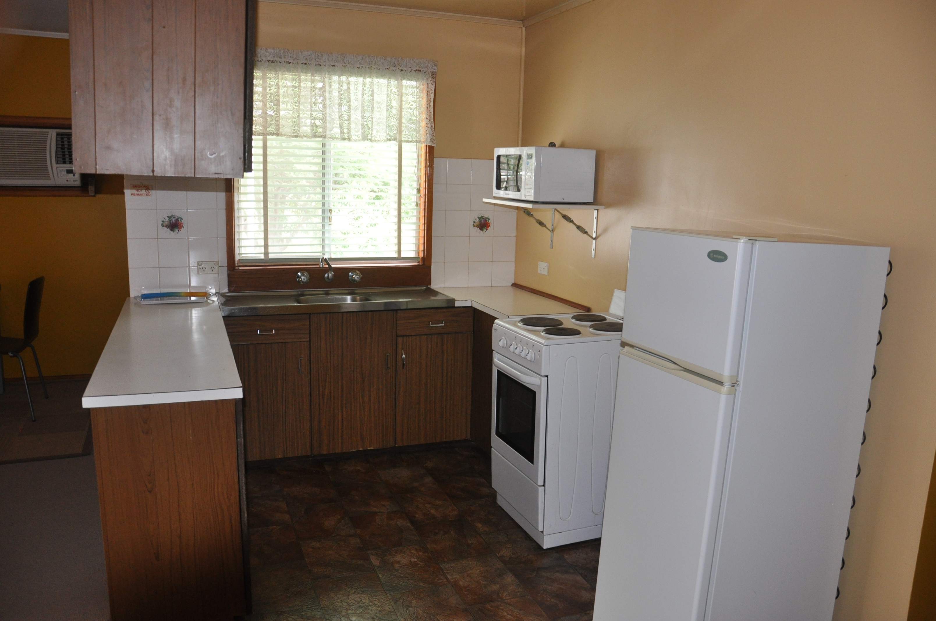 6-bedroom unit at 12-14 Monaghan Street, Cobar, Nsw, 2835, Cobar, New South Wales