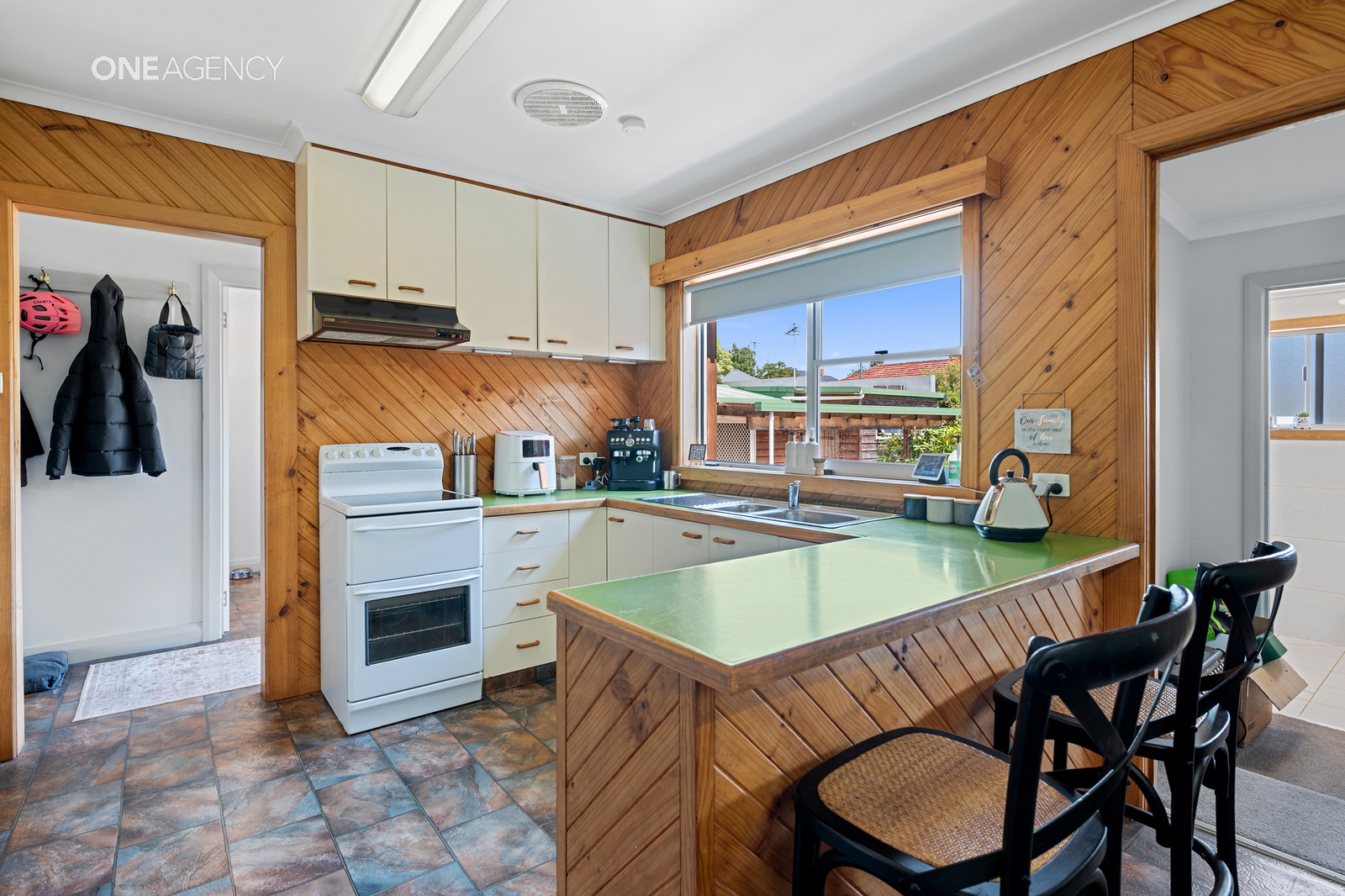 9 Cocker Place, Devonport, Tas, 7310 - Image 2