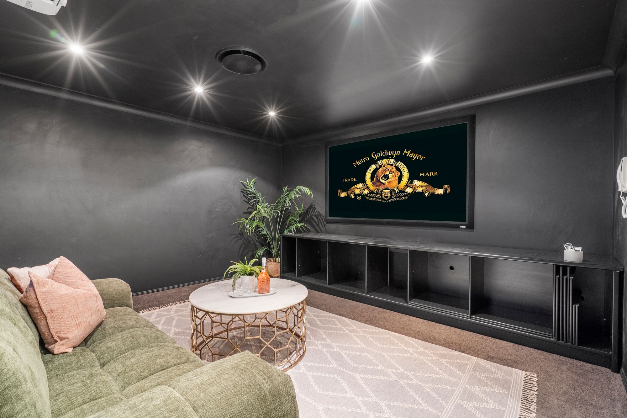 2 Harrogate Terrace, Birkdale, QLD 4159 - Image 2