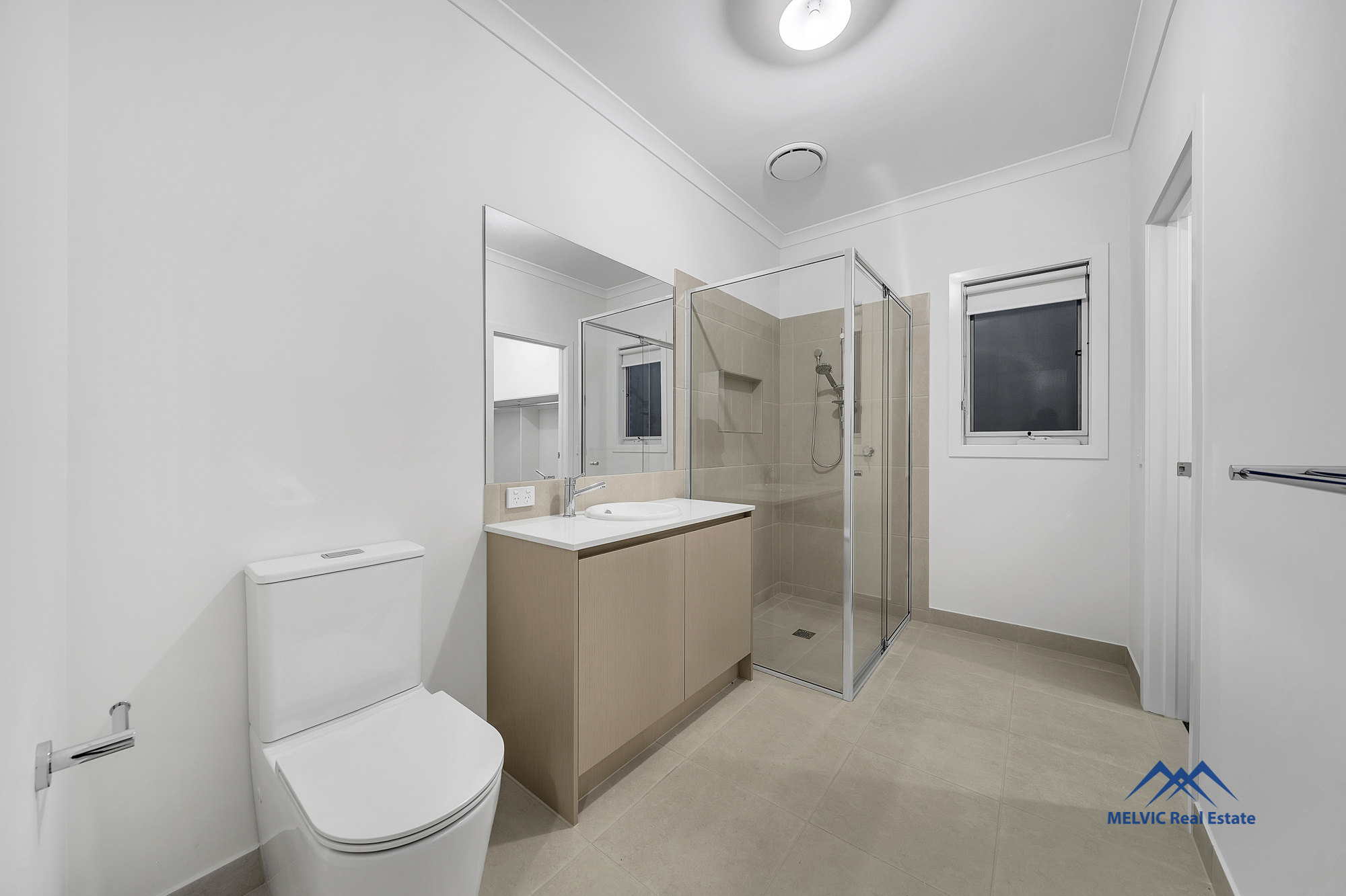 5 Neilrex Court, Cranbourne East, Vic, 3977 - Image 5