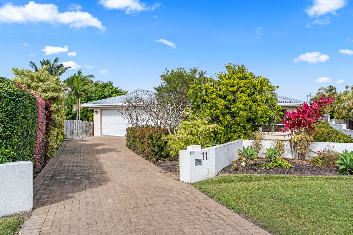 11 Brampton Court, Kawungan, QLD 4655 - Image 1