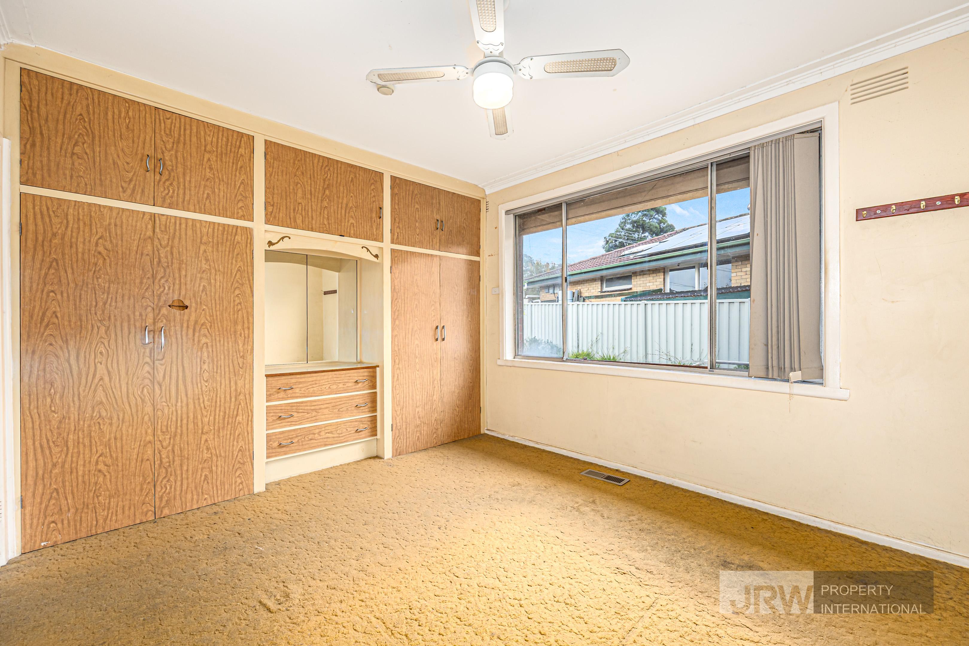33 IRELAND AVENUE, Wantirna South VIC 3152 - Image 3