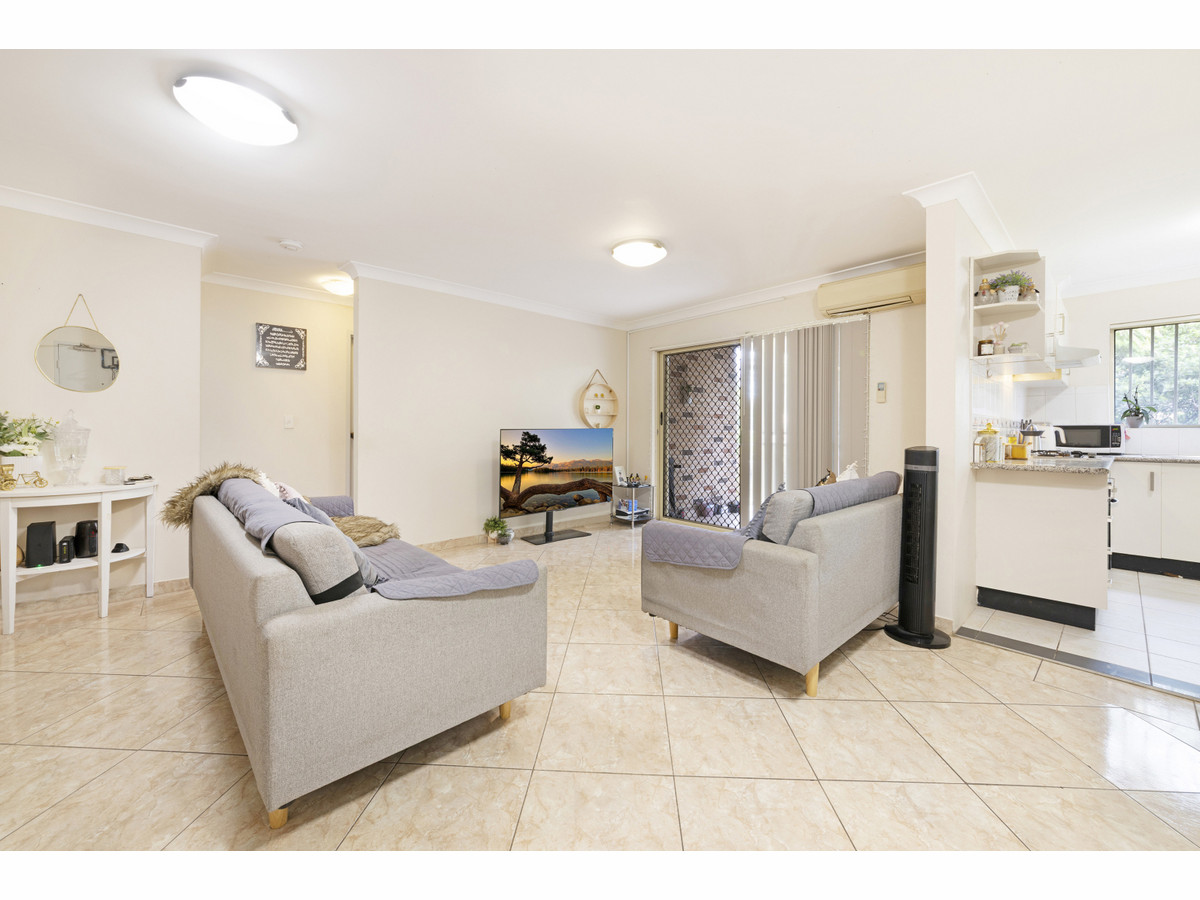 5/131 Meredith Street, Bankstown, NSW 2200 - Image 4