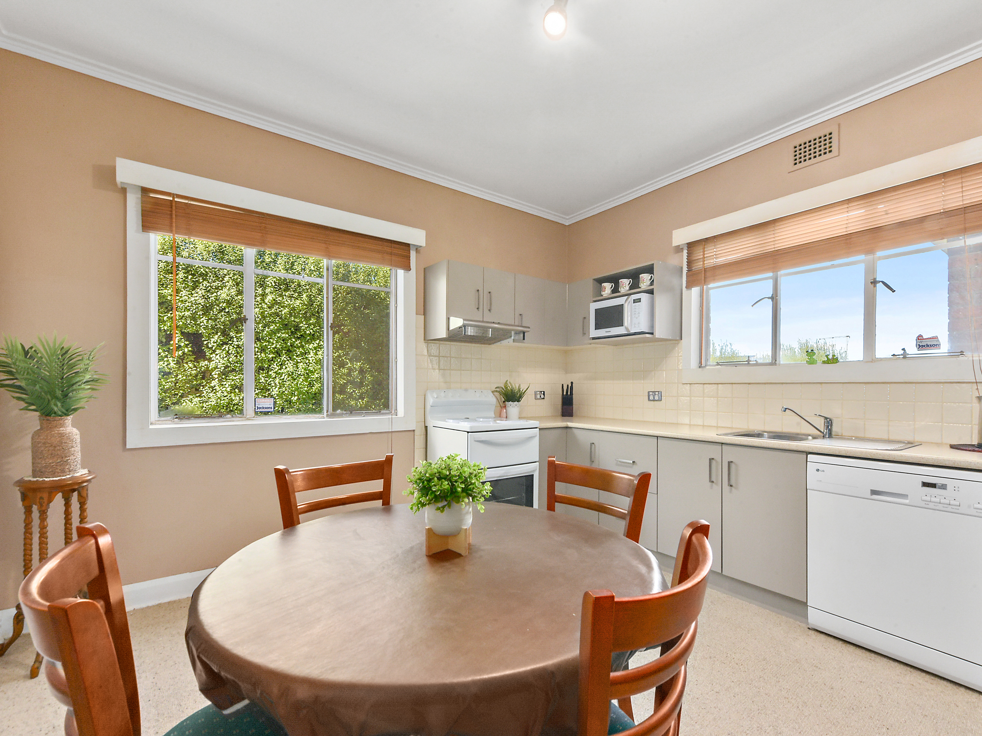 2-bedroom house at 26 WALKERS AVENUE, Newnham TAS 7248, Launceston, Tasmania