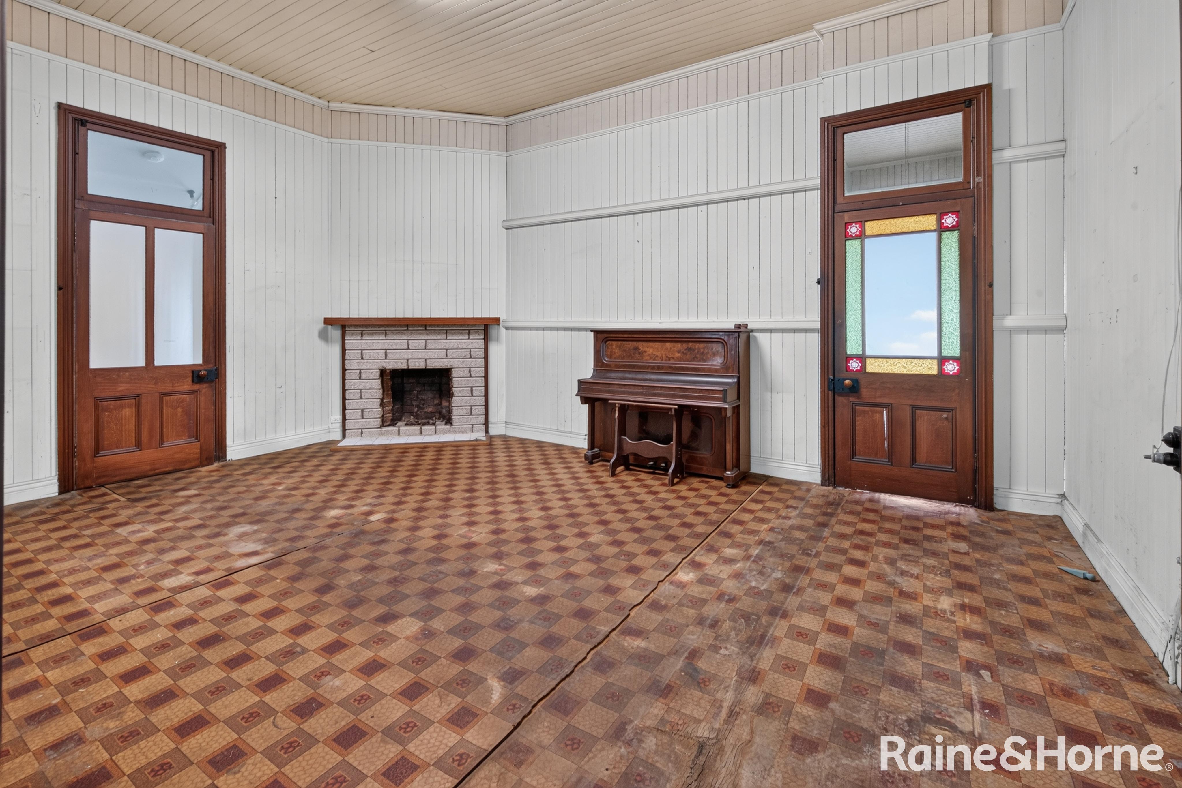 4-bedroom house at 64 Wood Street, Warwick, QLD 4370, Southern Downs, Queensland