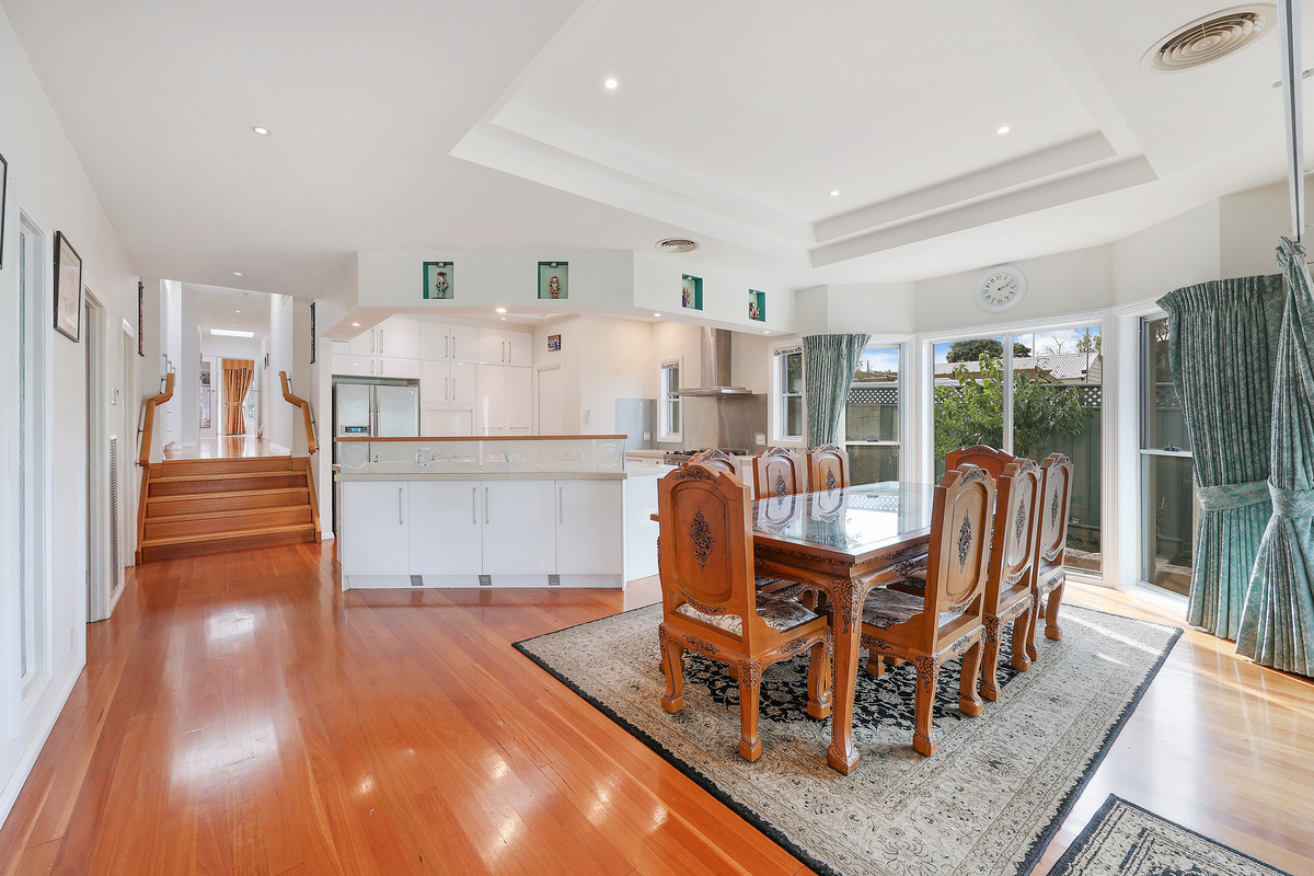24 Chaucer Street, Hamilton, VIC 3300 - Image 6