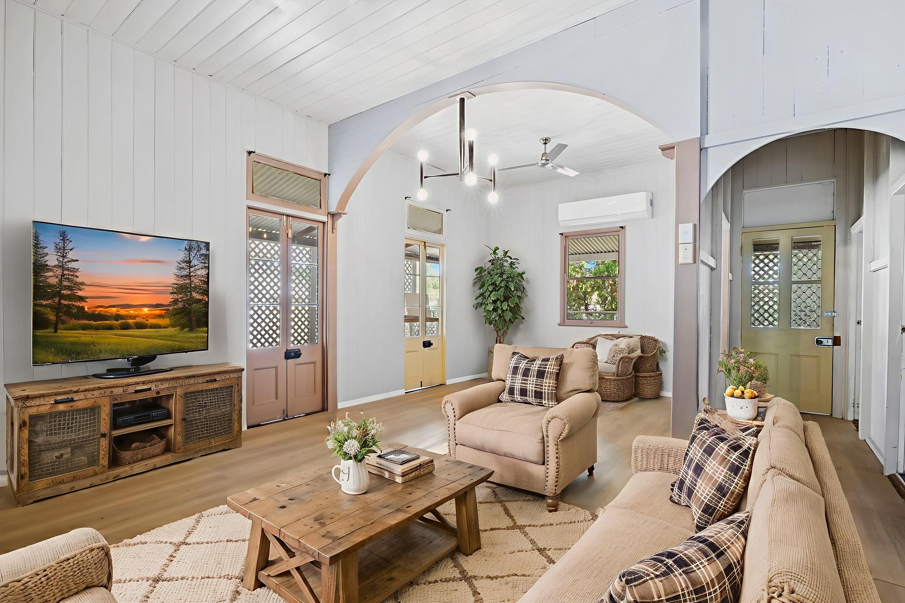 25 Hall Street, Mount Morgan, QLD 4714 - Image 2