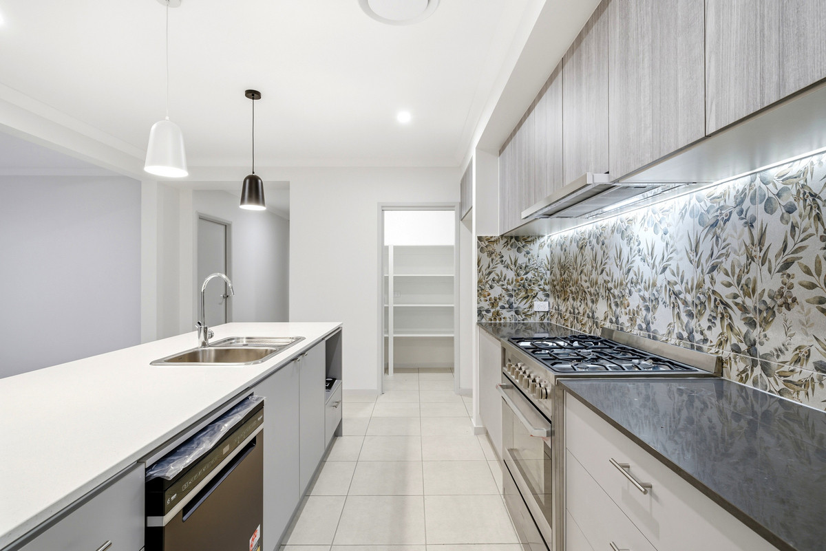 43 Gehrke Road, Glenore Grove, QLD 4342 - Image 5