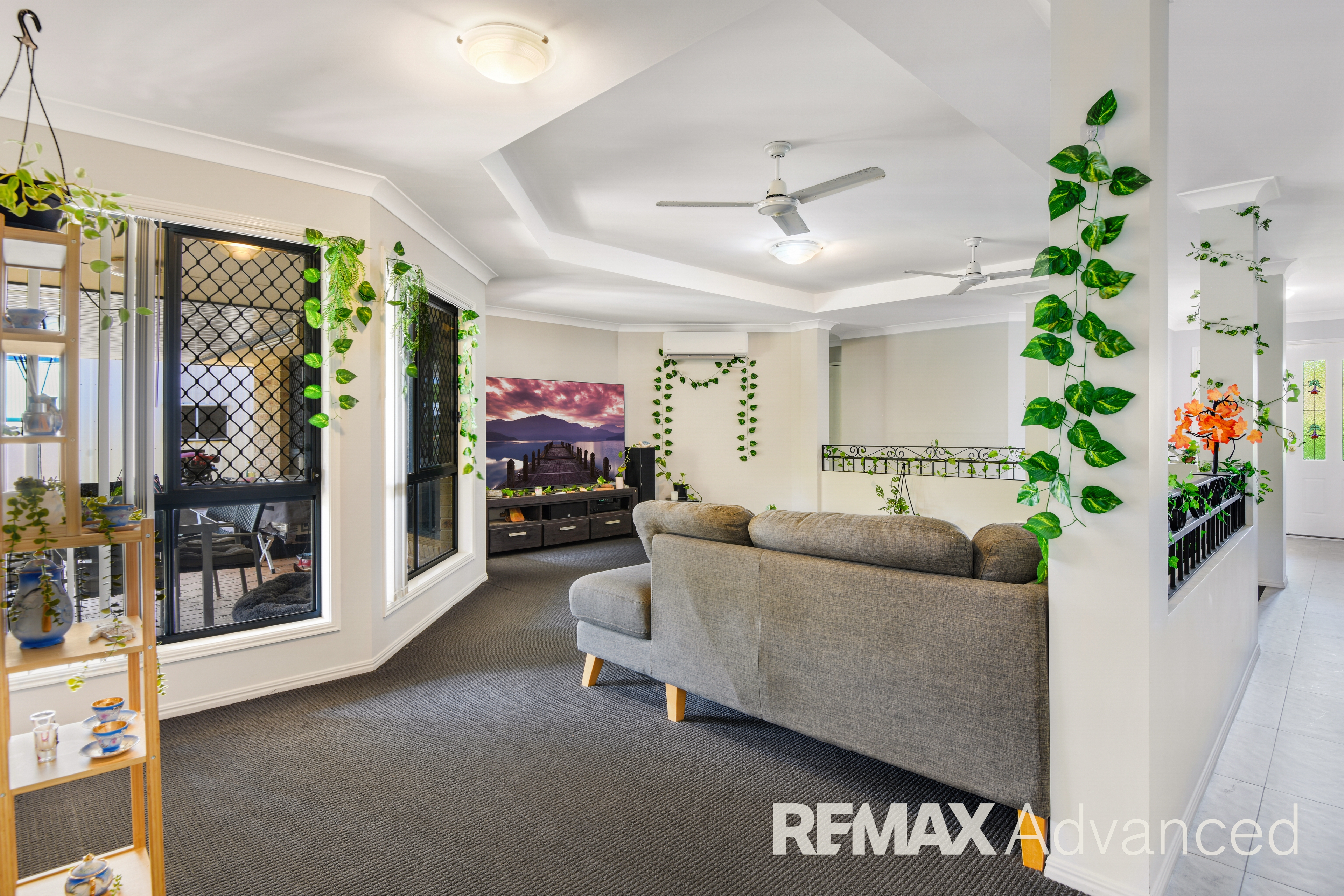6 Avalon Street, Sandstone Point, QLD 4511 - Image 2