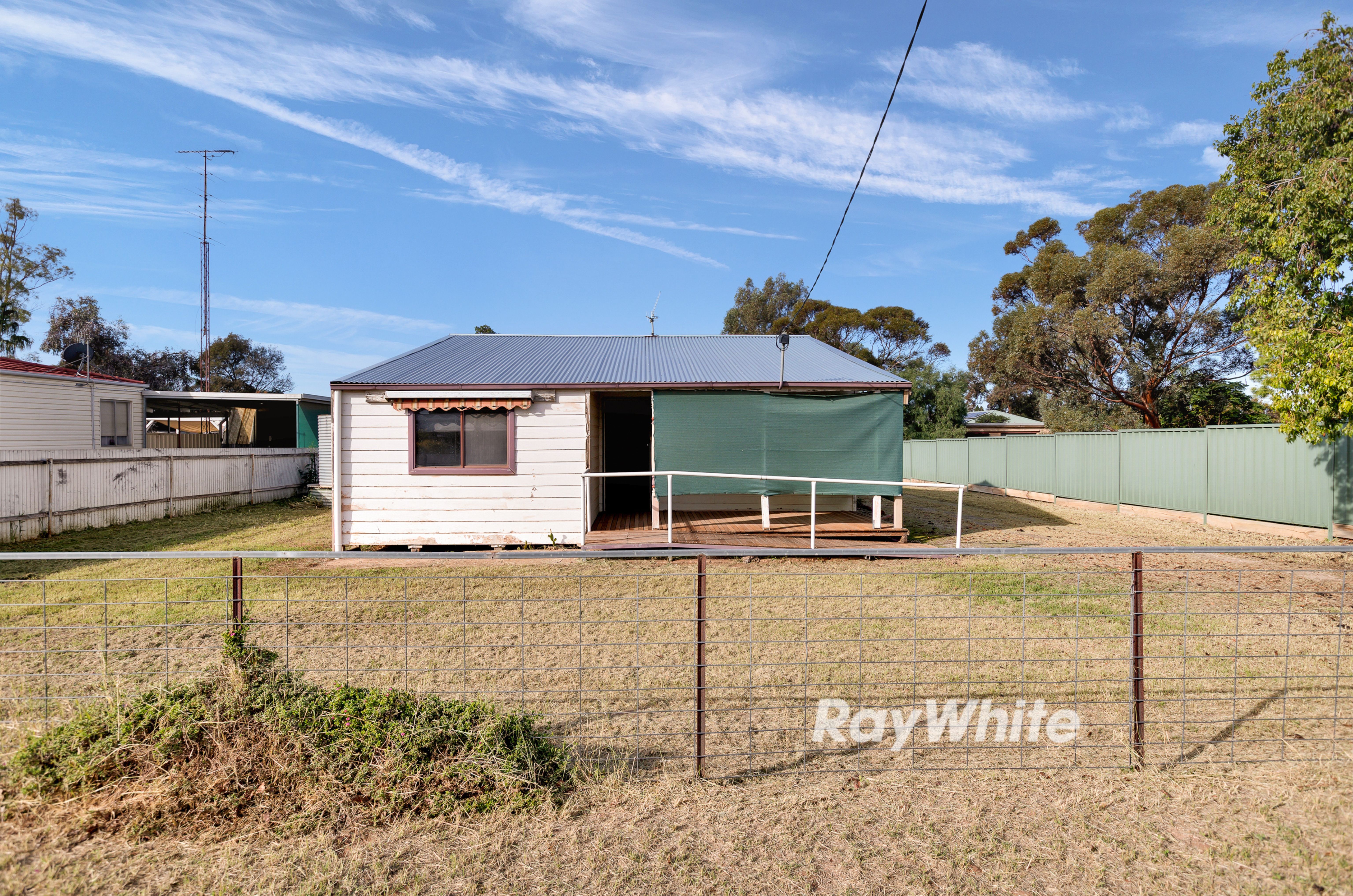 15 HENDERSON STREET, Ouyen VIC 3490 - Image 1
